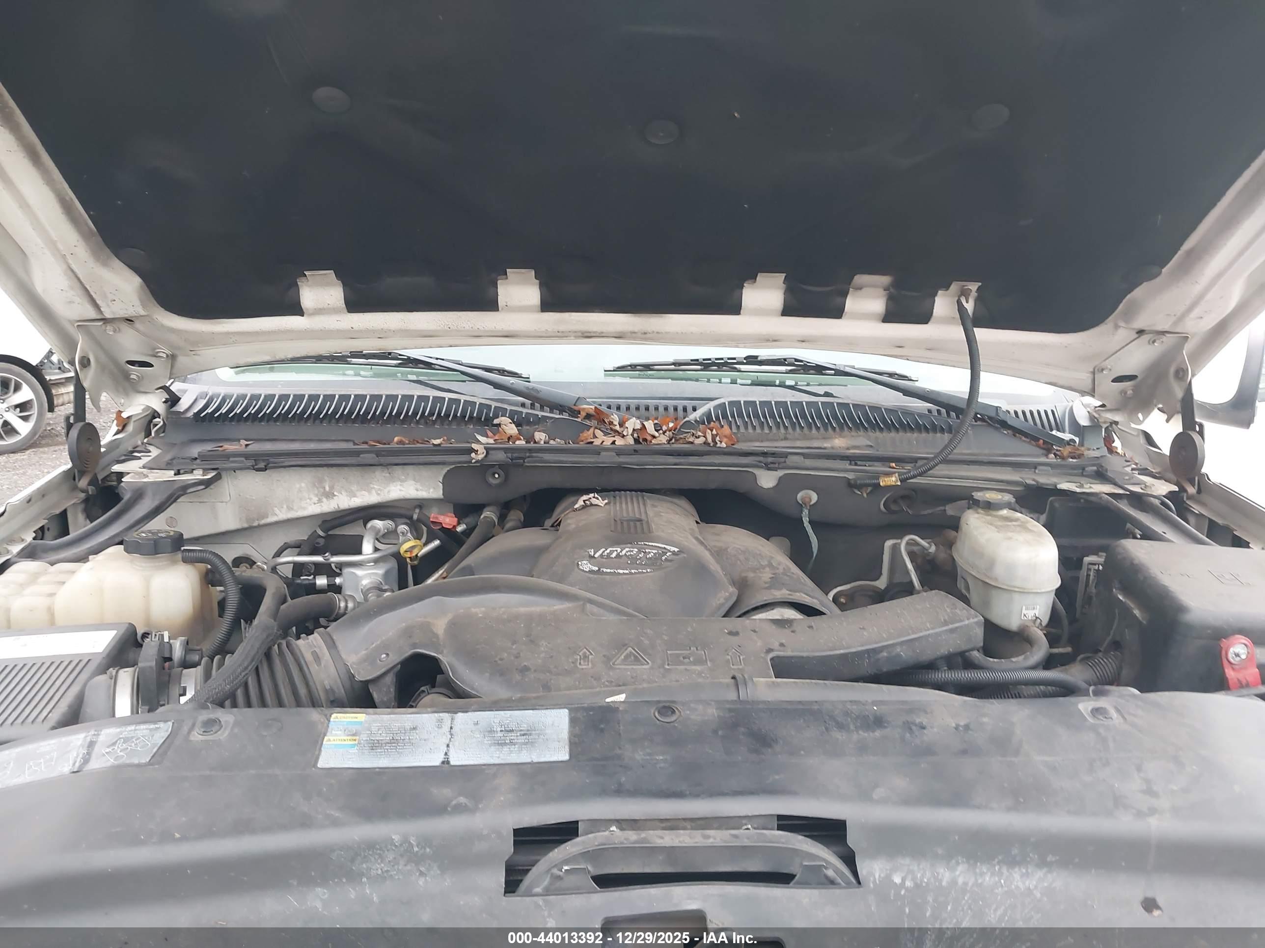 CADILLAC ESCALADE image 10