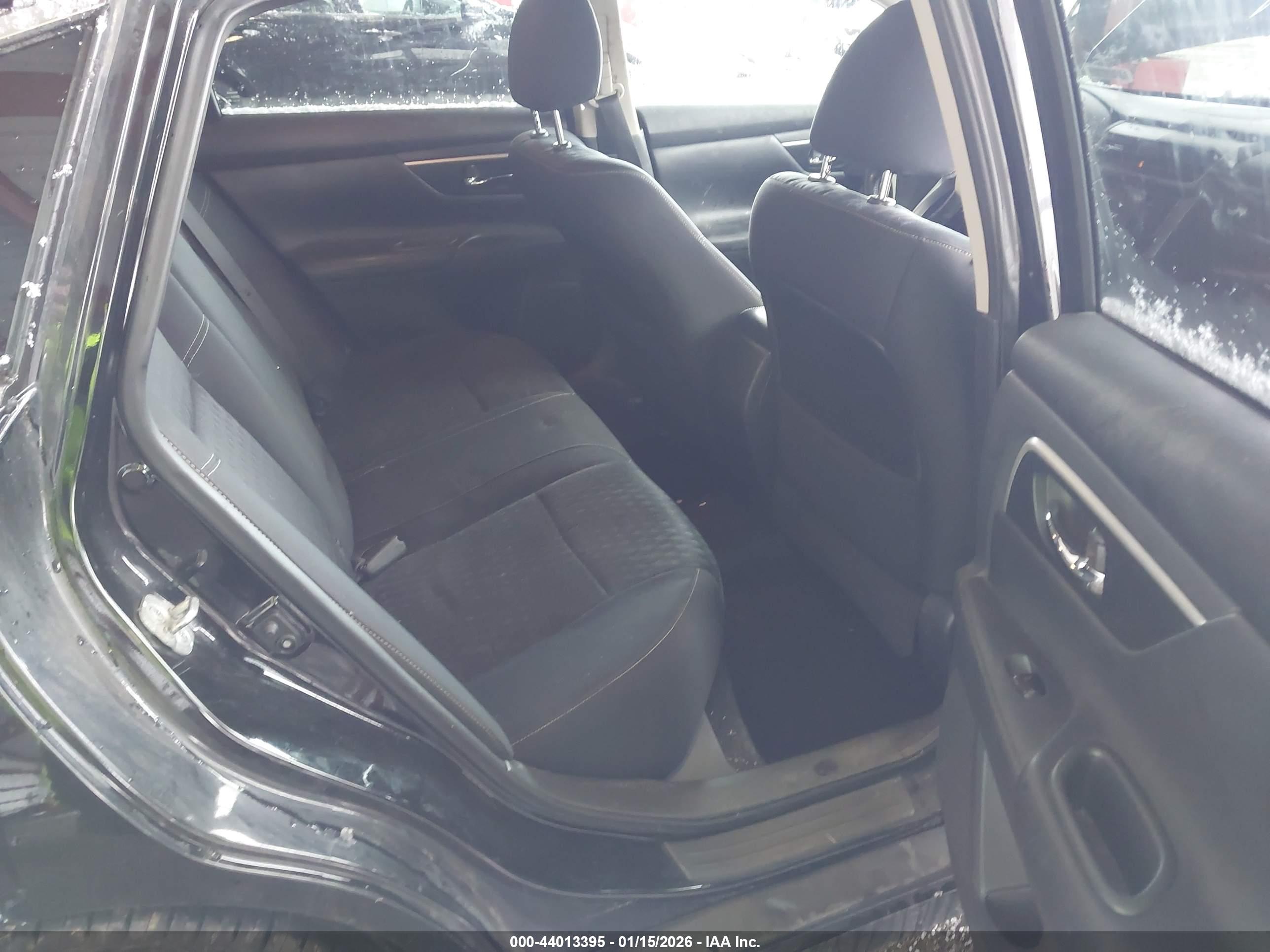 NISSAN ALTIMA image 8