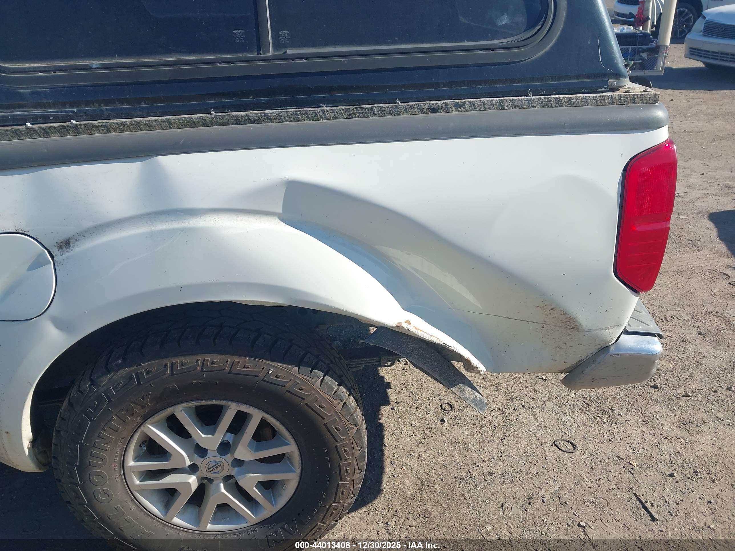 NISSAN FRONTIER image 6