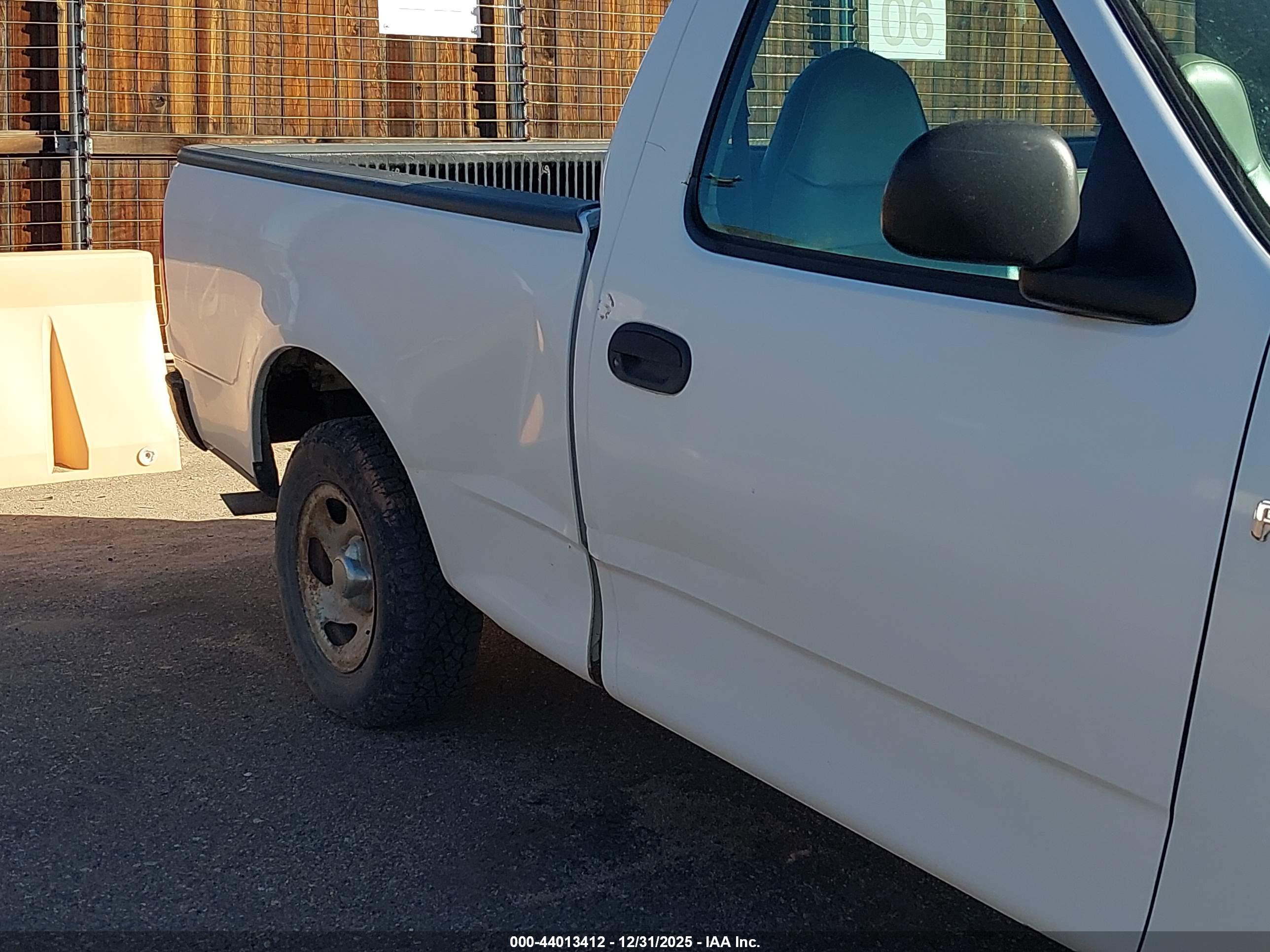 FORD F-150 image 6