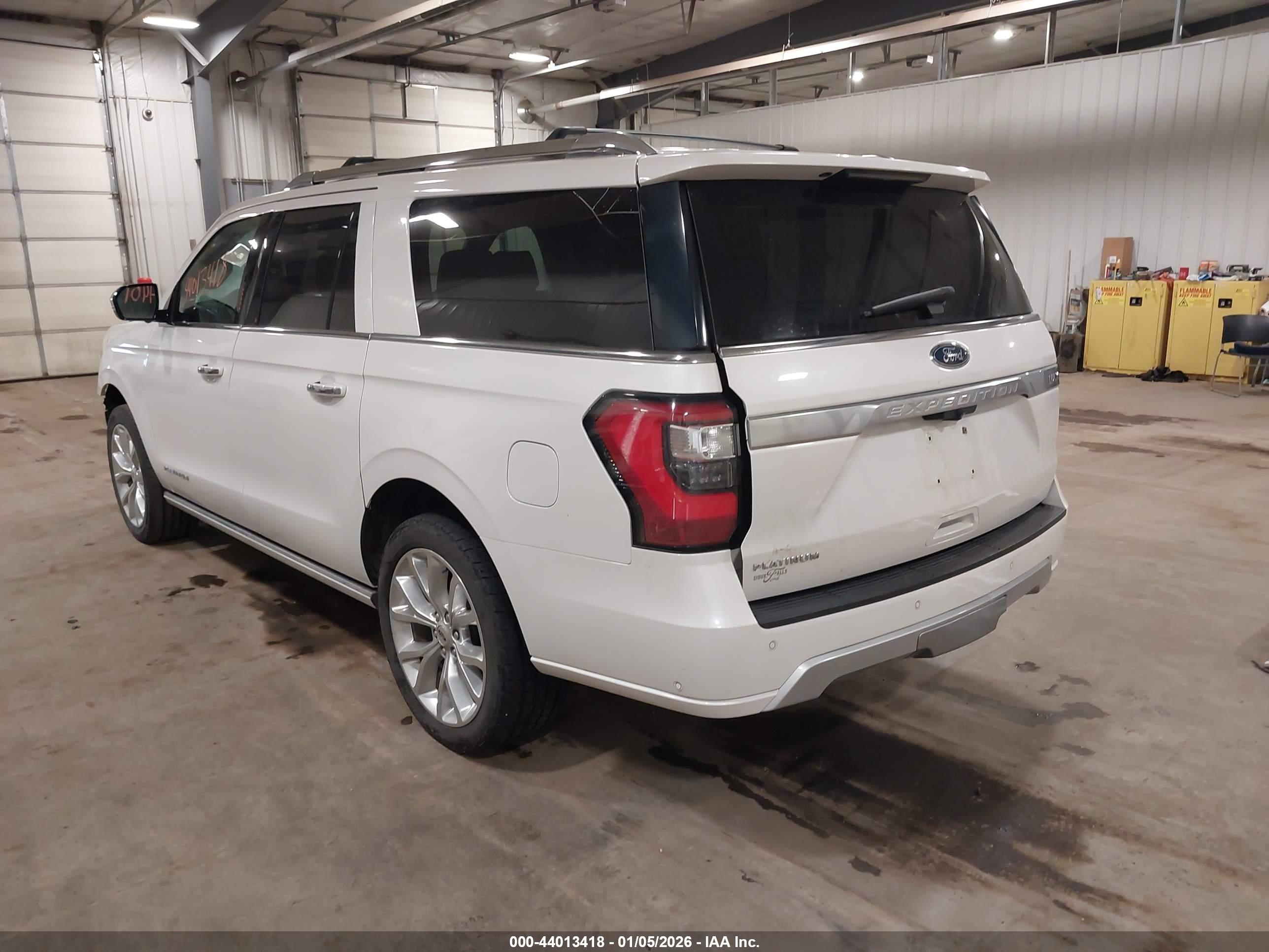FORD EXPEDITION image 3
