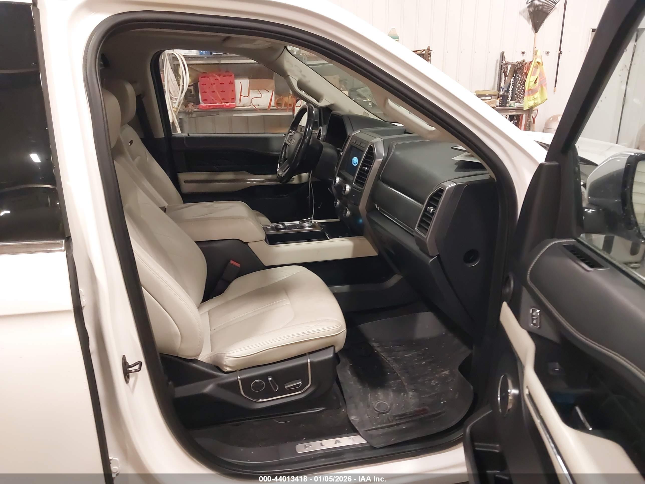 FORD EXPEDITION image 5