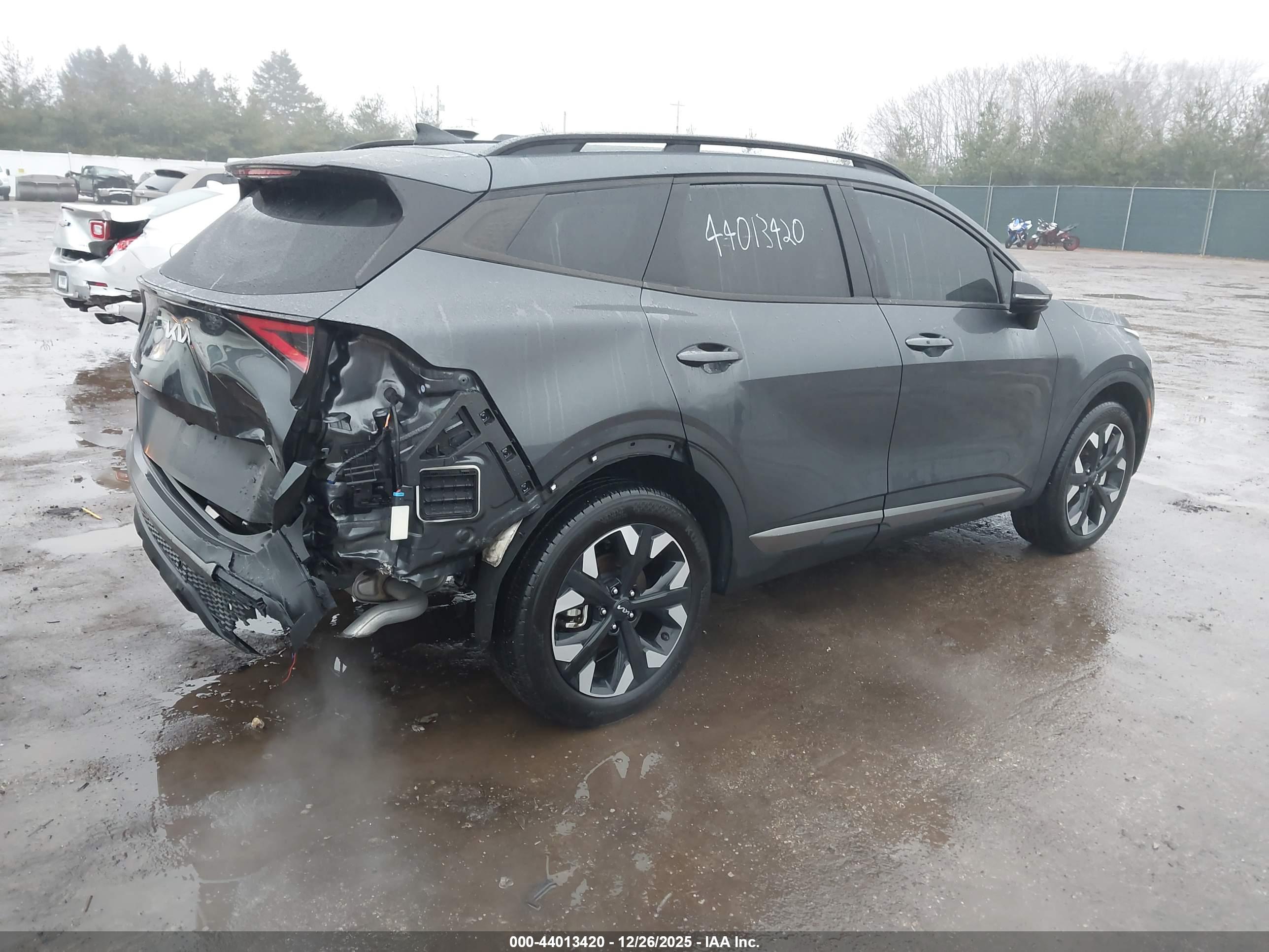 KIA SPORTAGE image 4