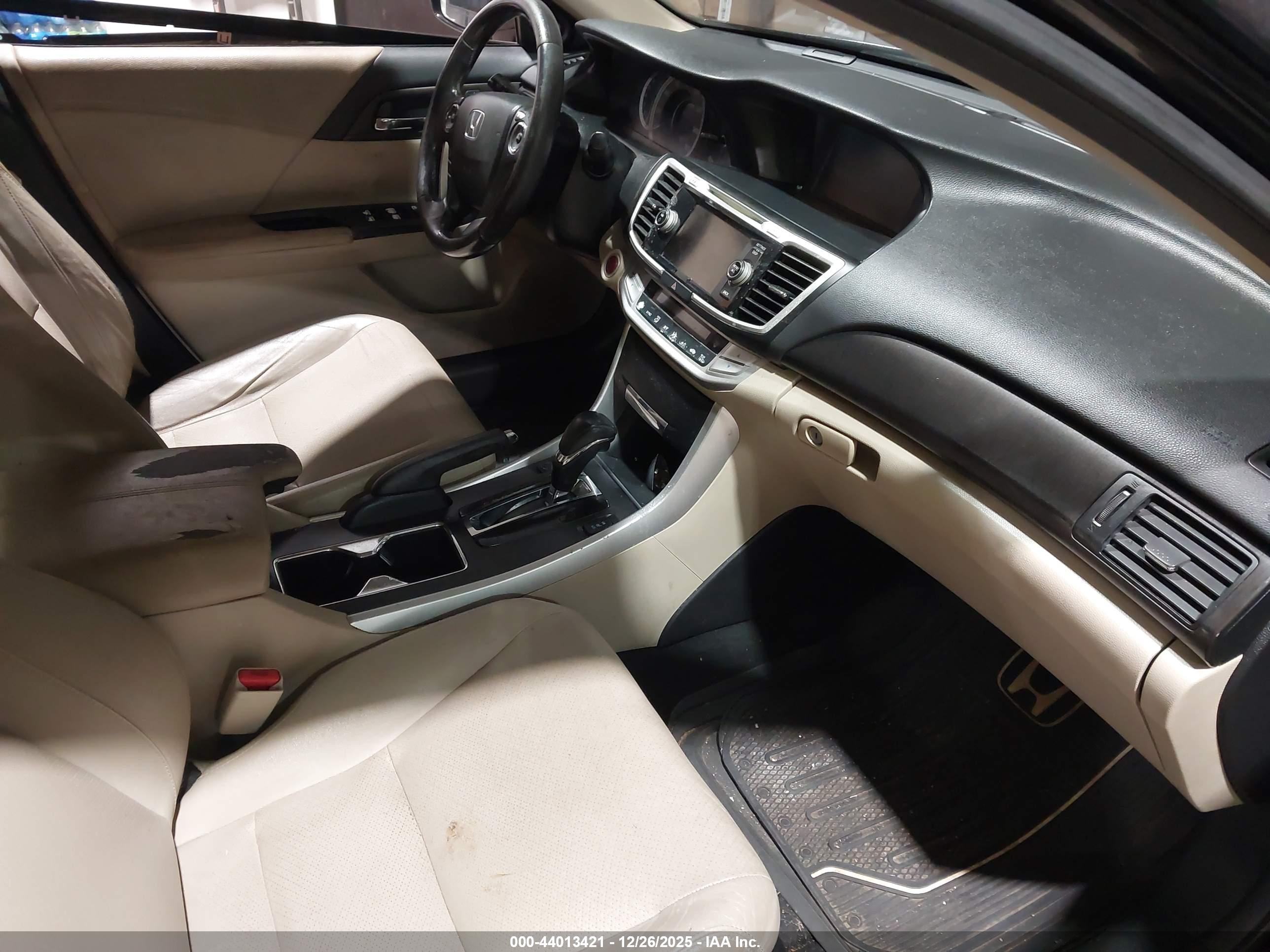HONDA ACCORD image 5