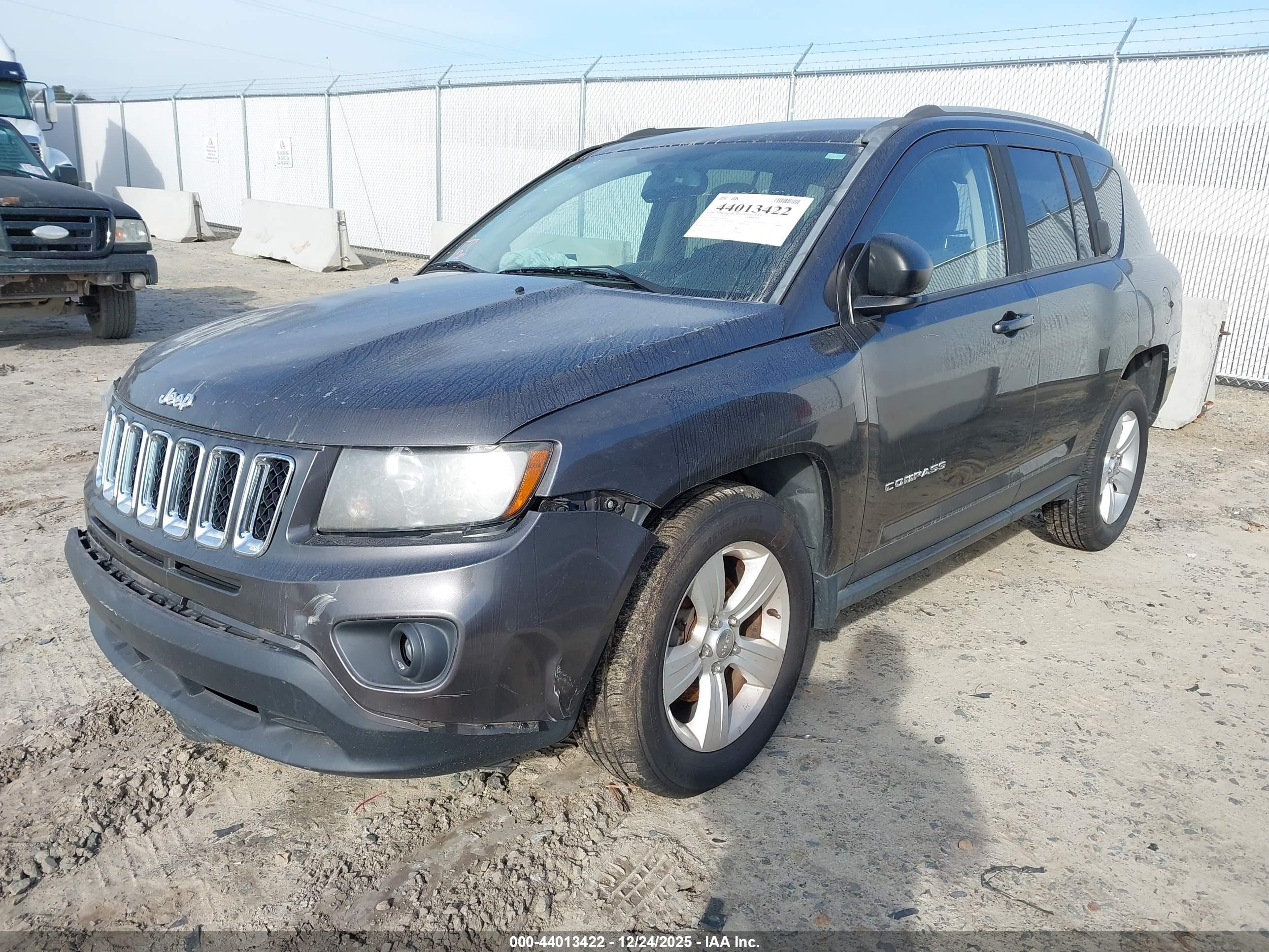 JEEP COMPASS image 2