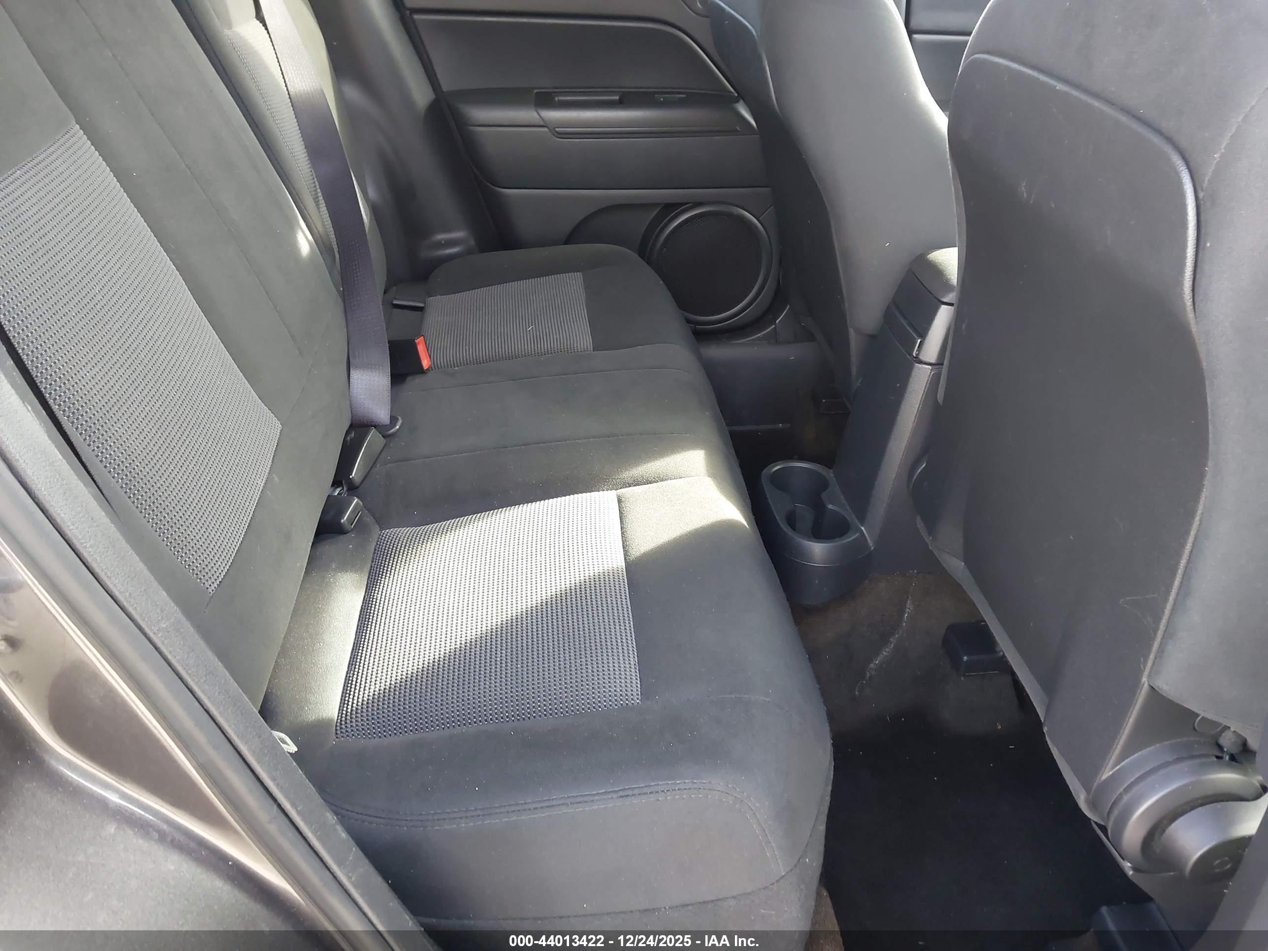 JEEP COMPASS image 8