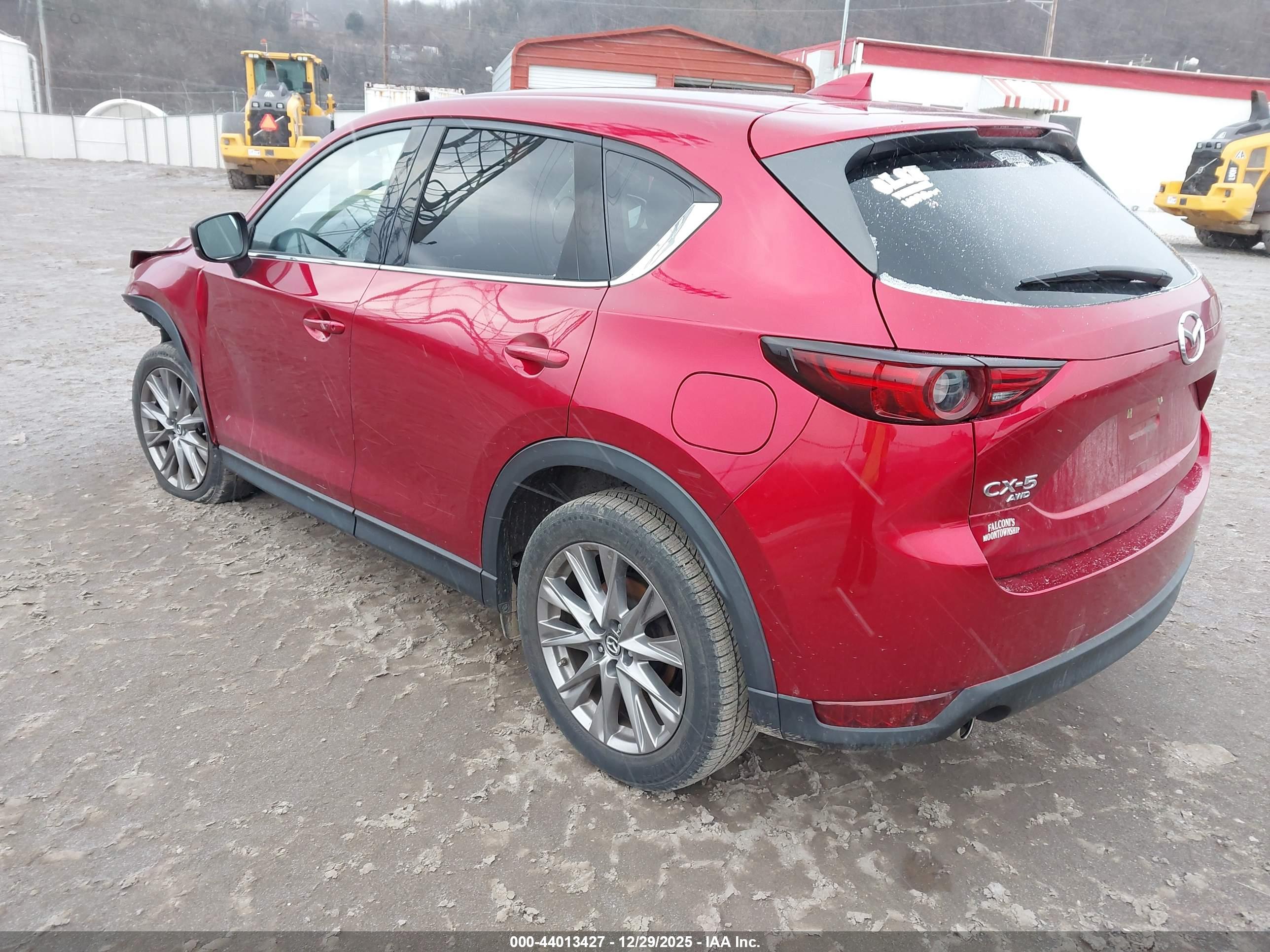 MAZDA CX-5 image 3