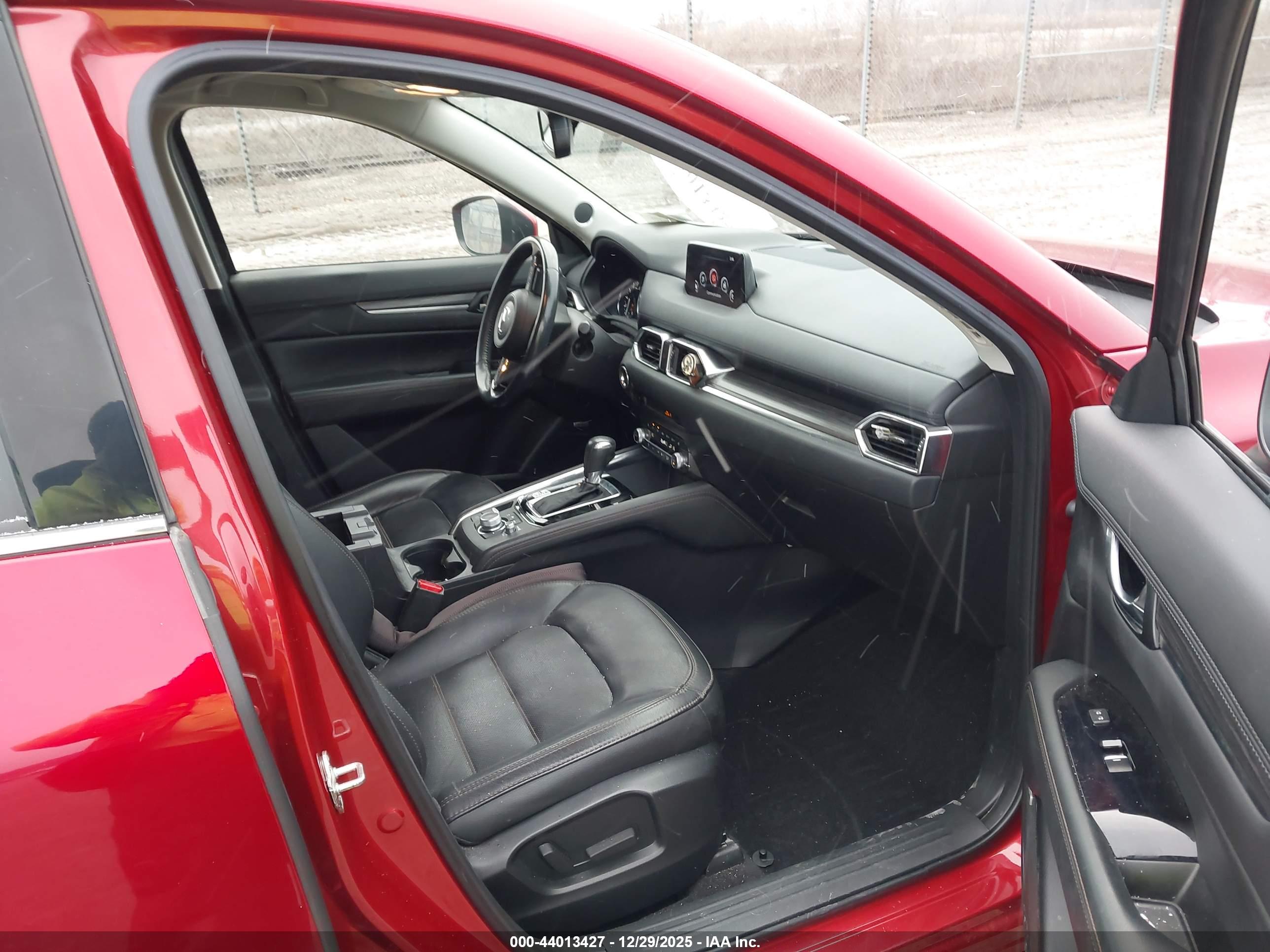 MAZDA CX-5 image 5