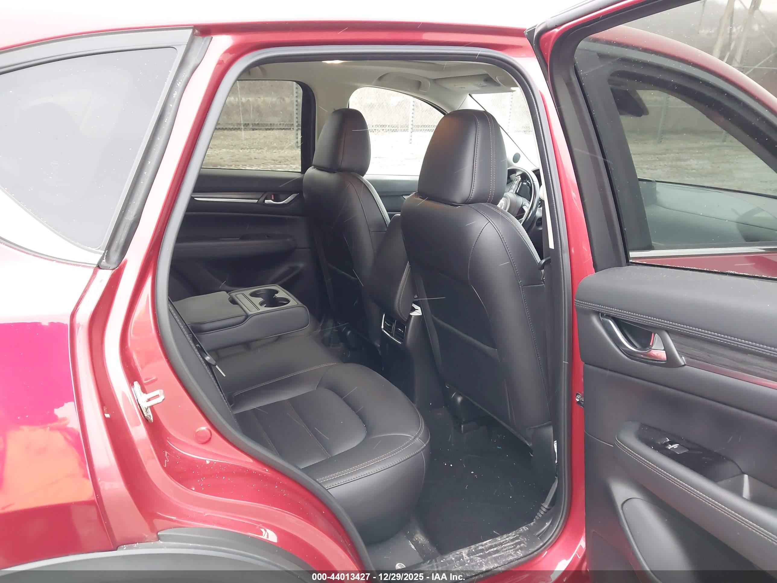 MAZDA CX-5 image 8