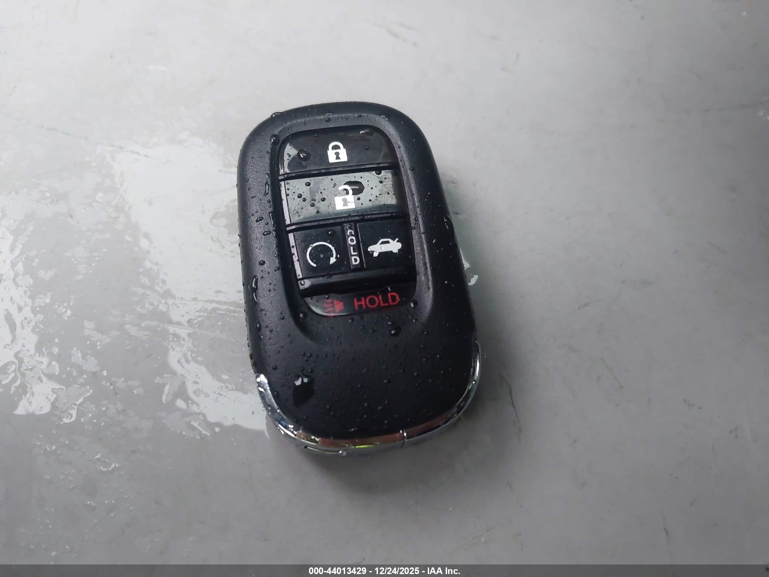 HONDA ACCORD image 11