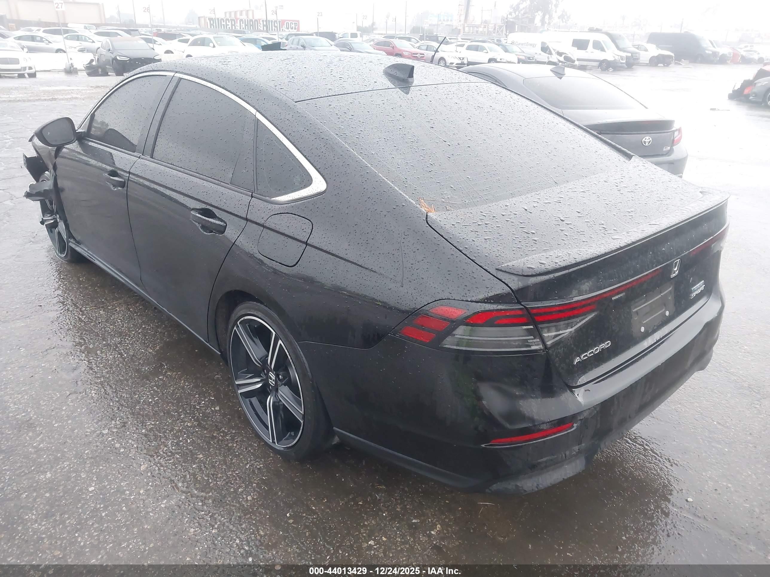 HONDA ACCORD image 3