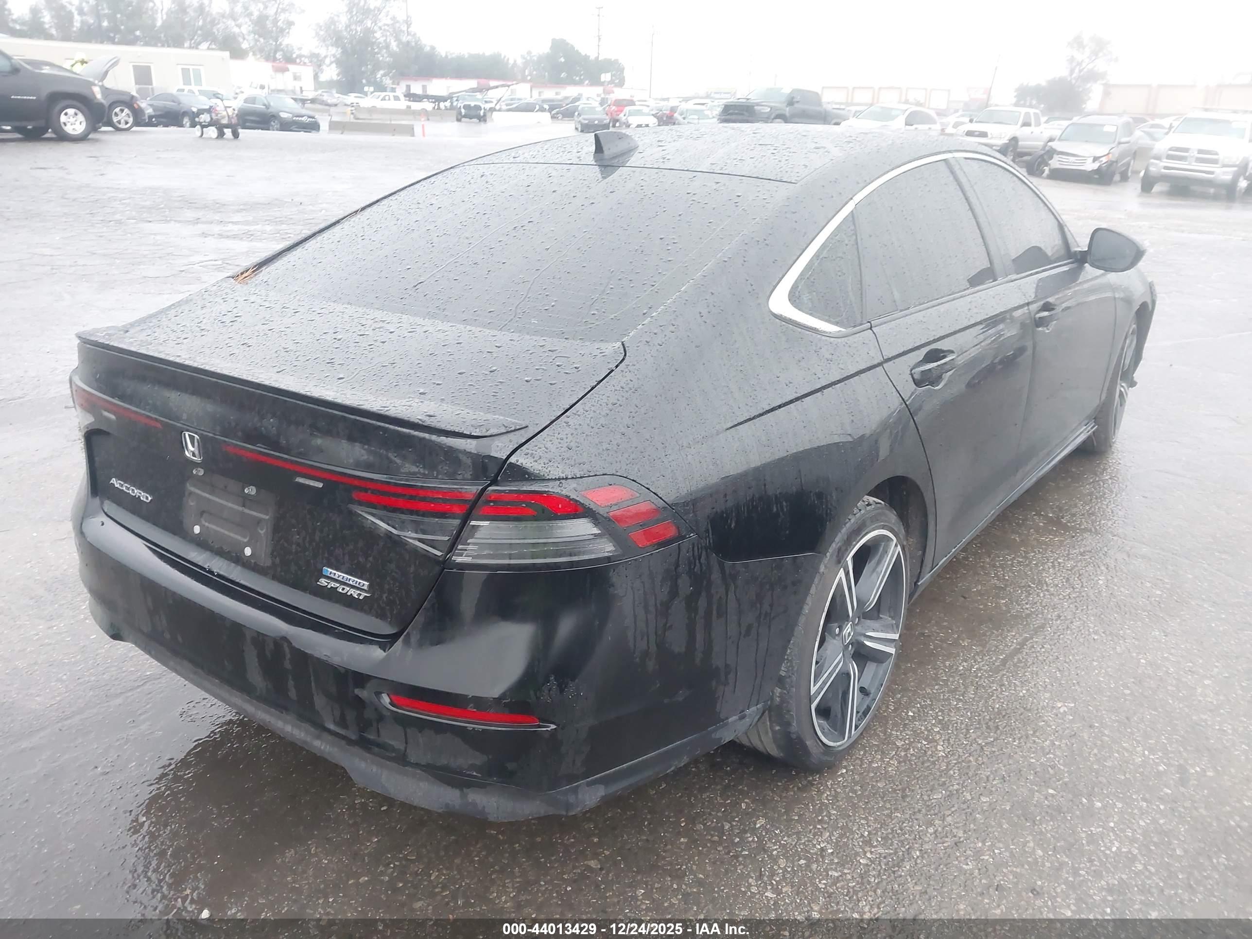 HONDA ACCORD image 4