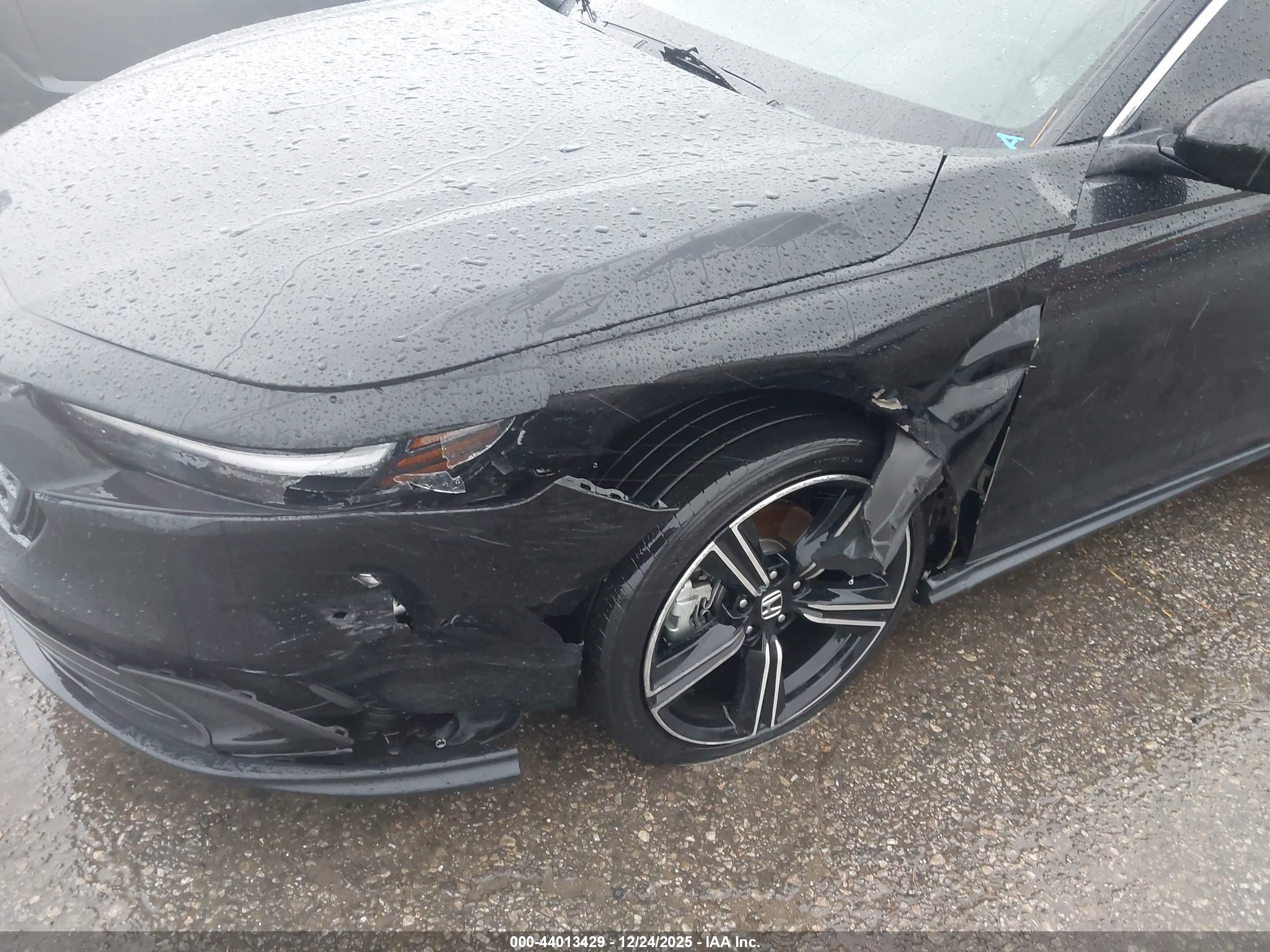HONDA ACCORD image 6