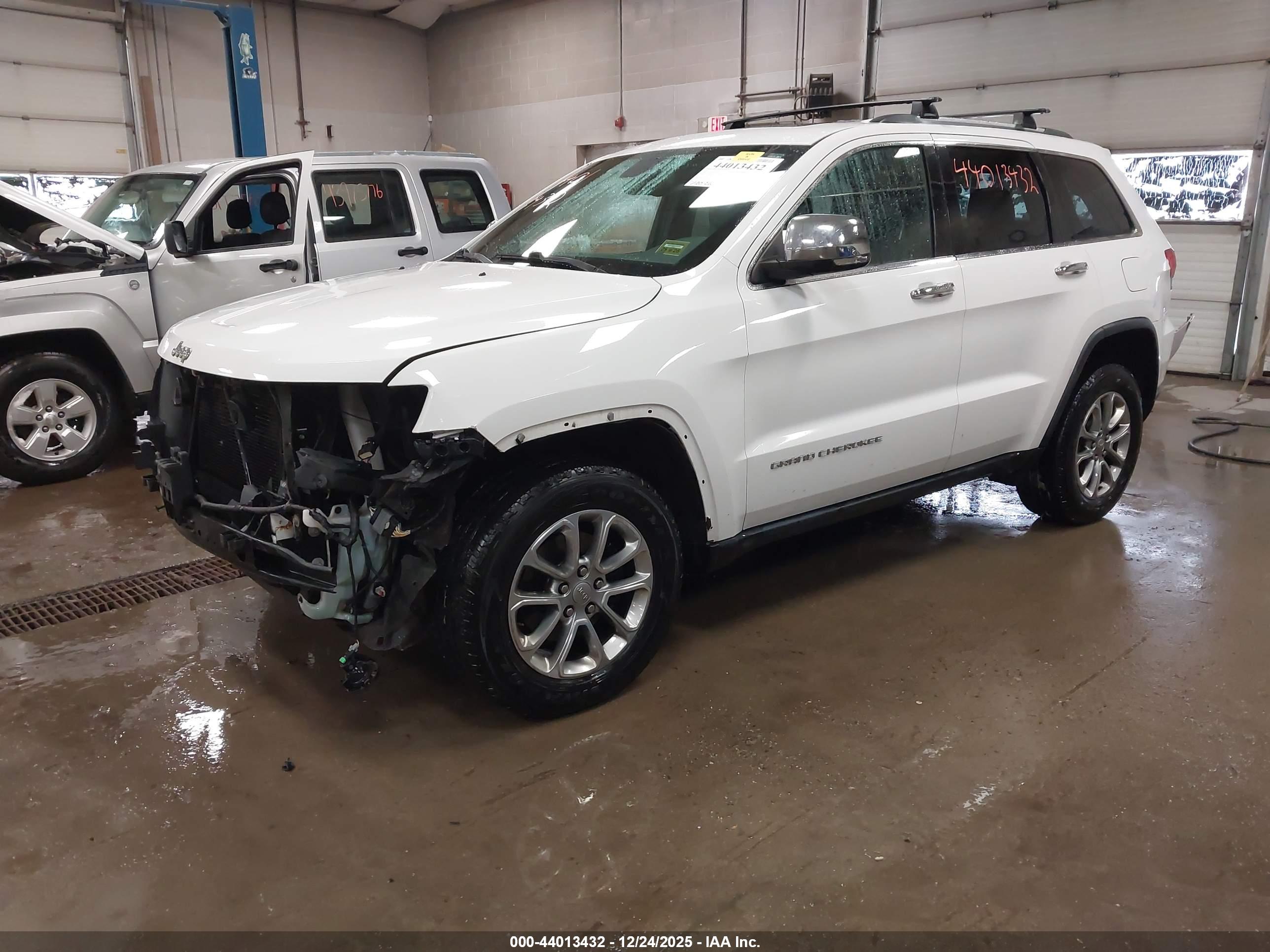 JEEP GRAND image 2