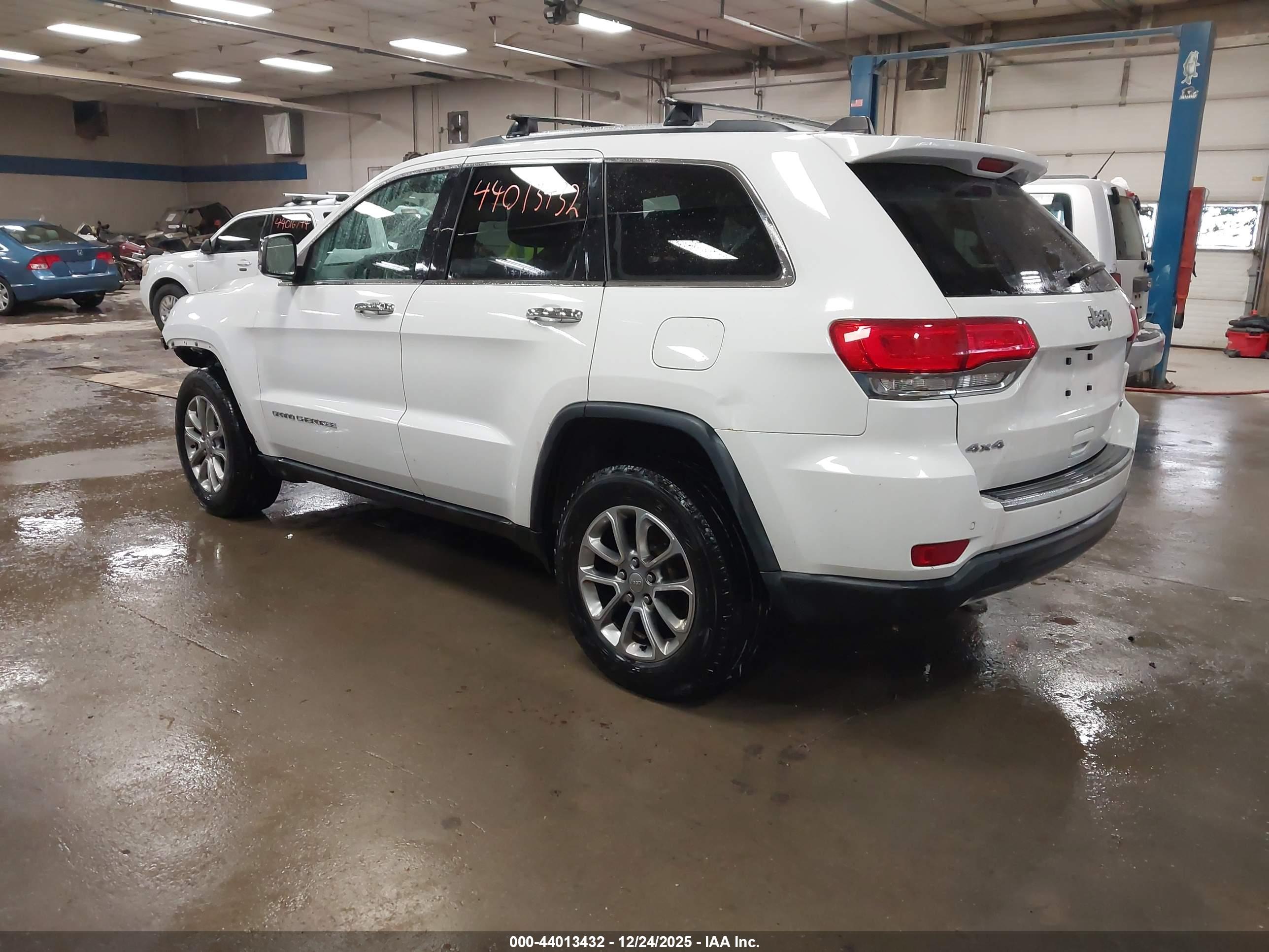 JEEP GRAND image 3