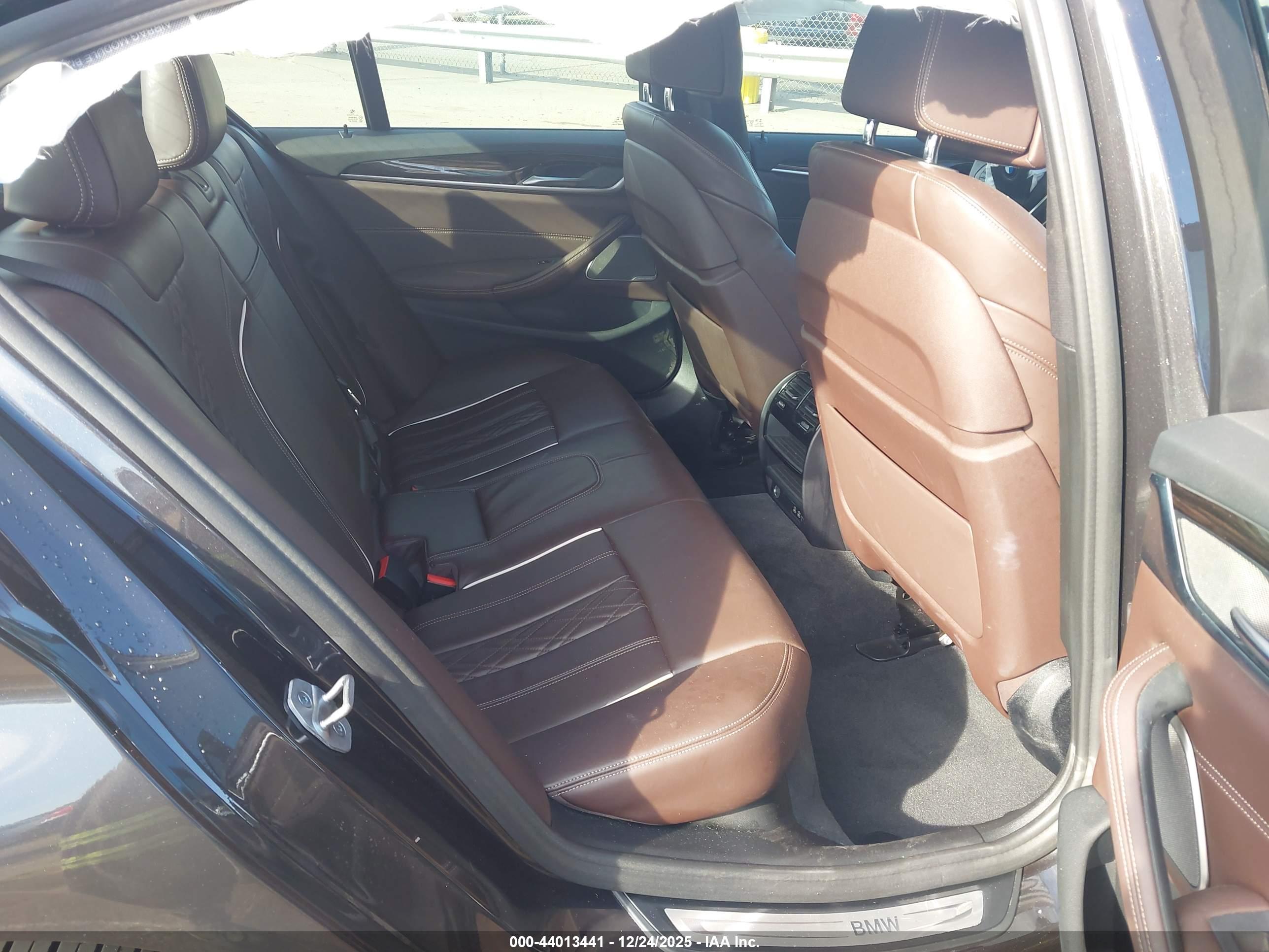 BMW 530 image 8