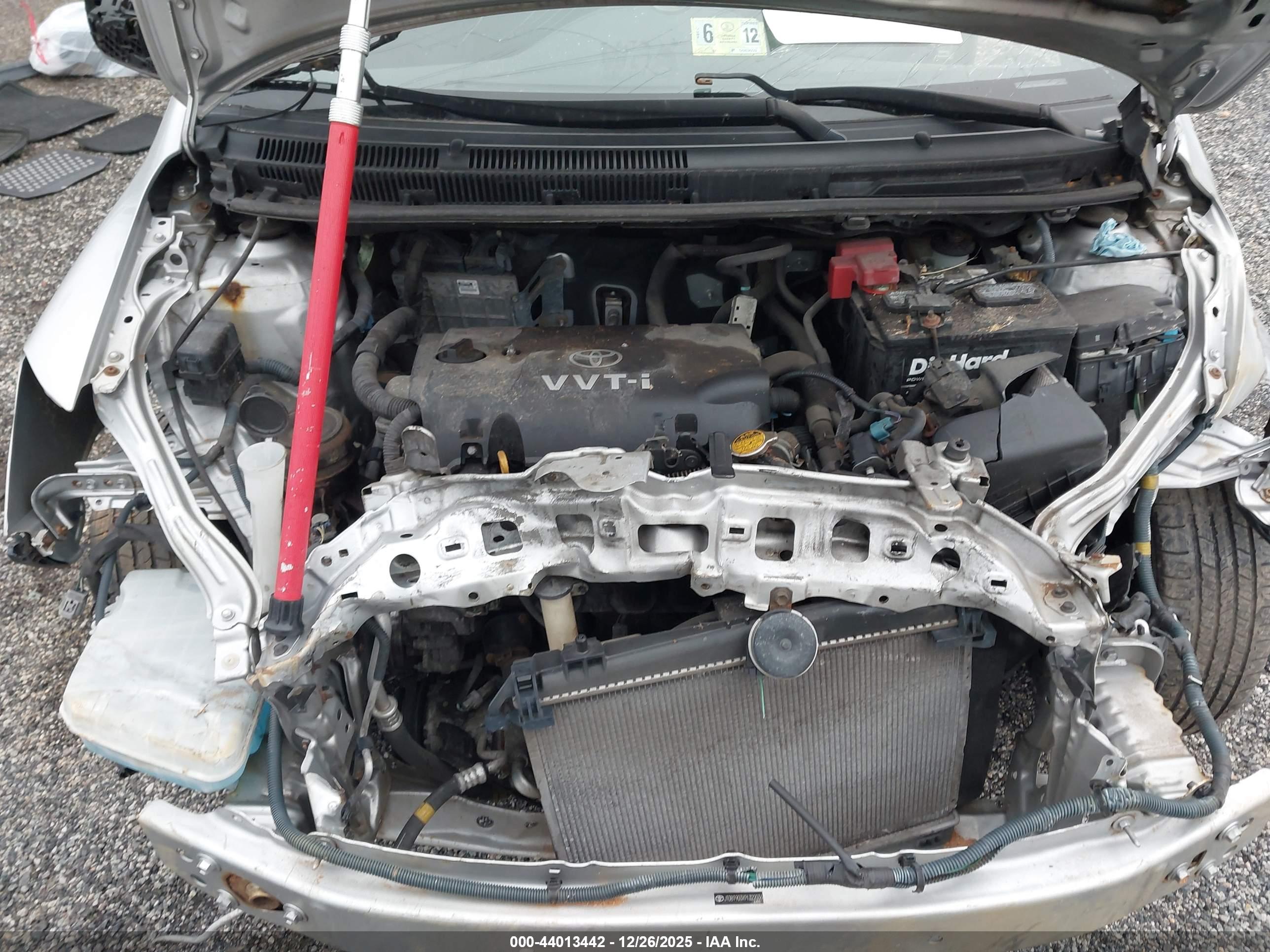 TOYOTA YARIS image 10