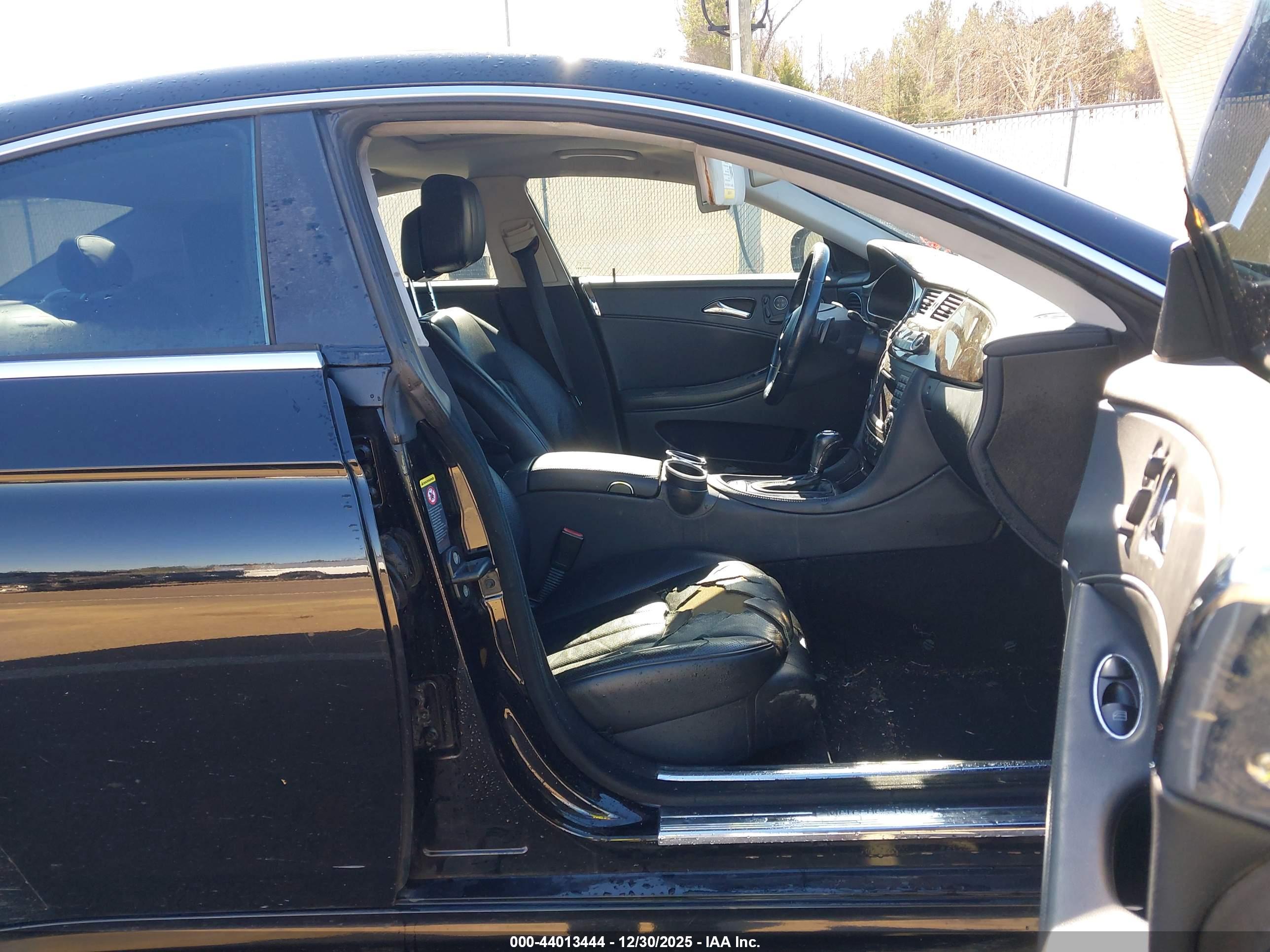 MERCEDES-BENZ CLS image 5