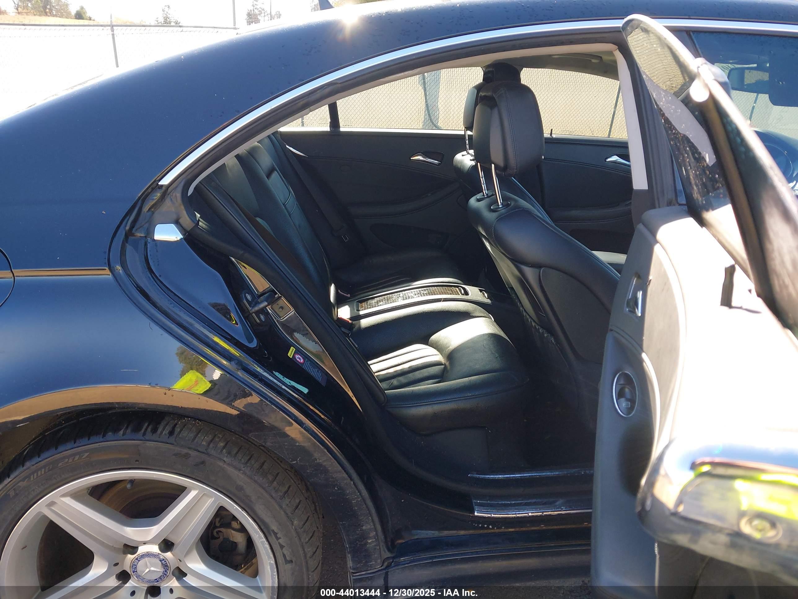 MERCEDES-BENZ CLS image 8