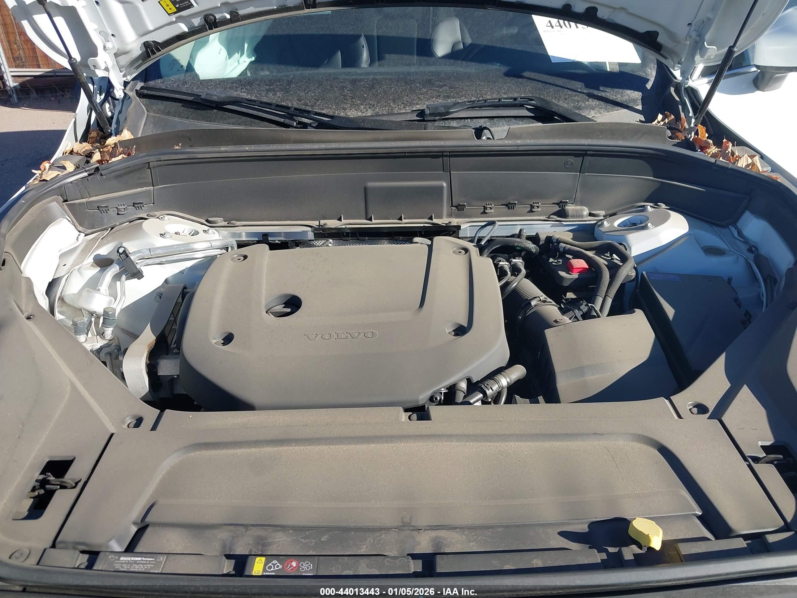 VOLVO XC90 image 10