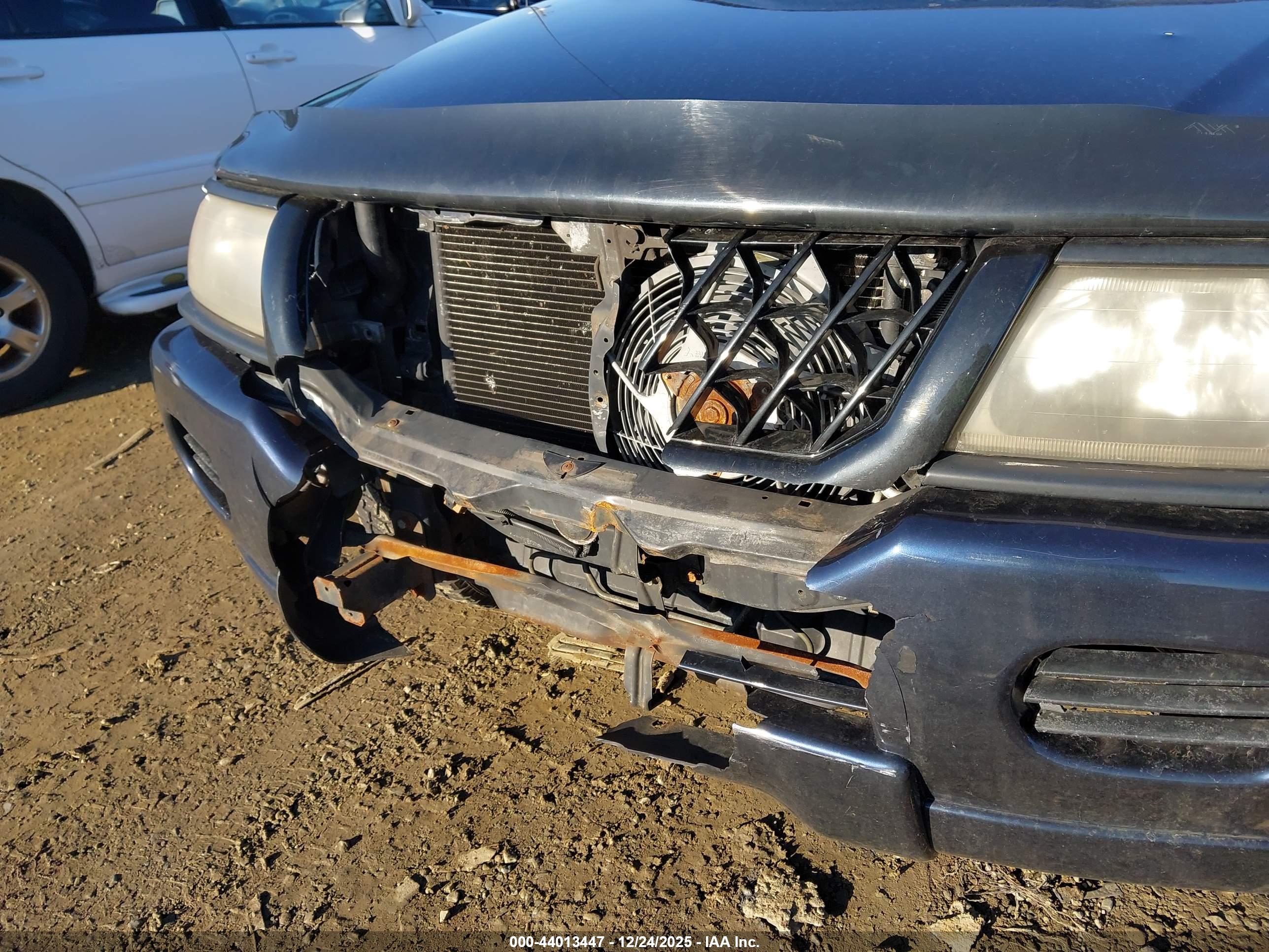 MITSUBISHI MONTERO image 6