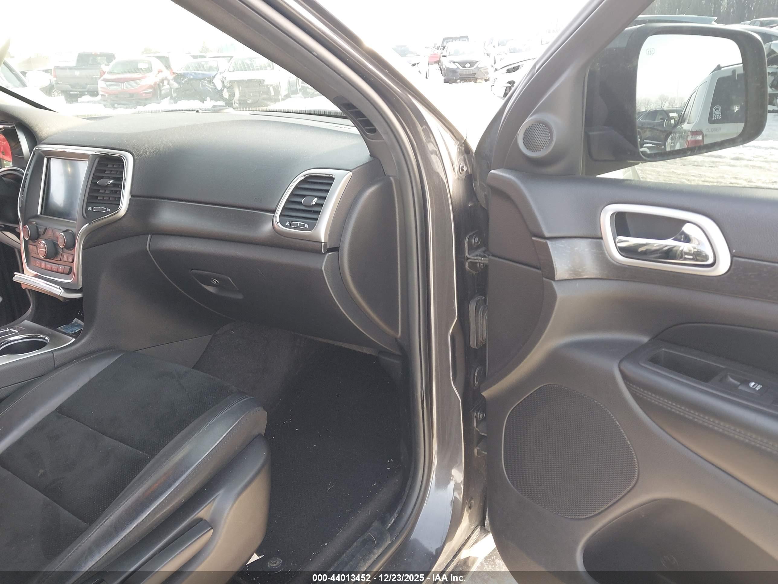 JEEP GRAND image 5
