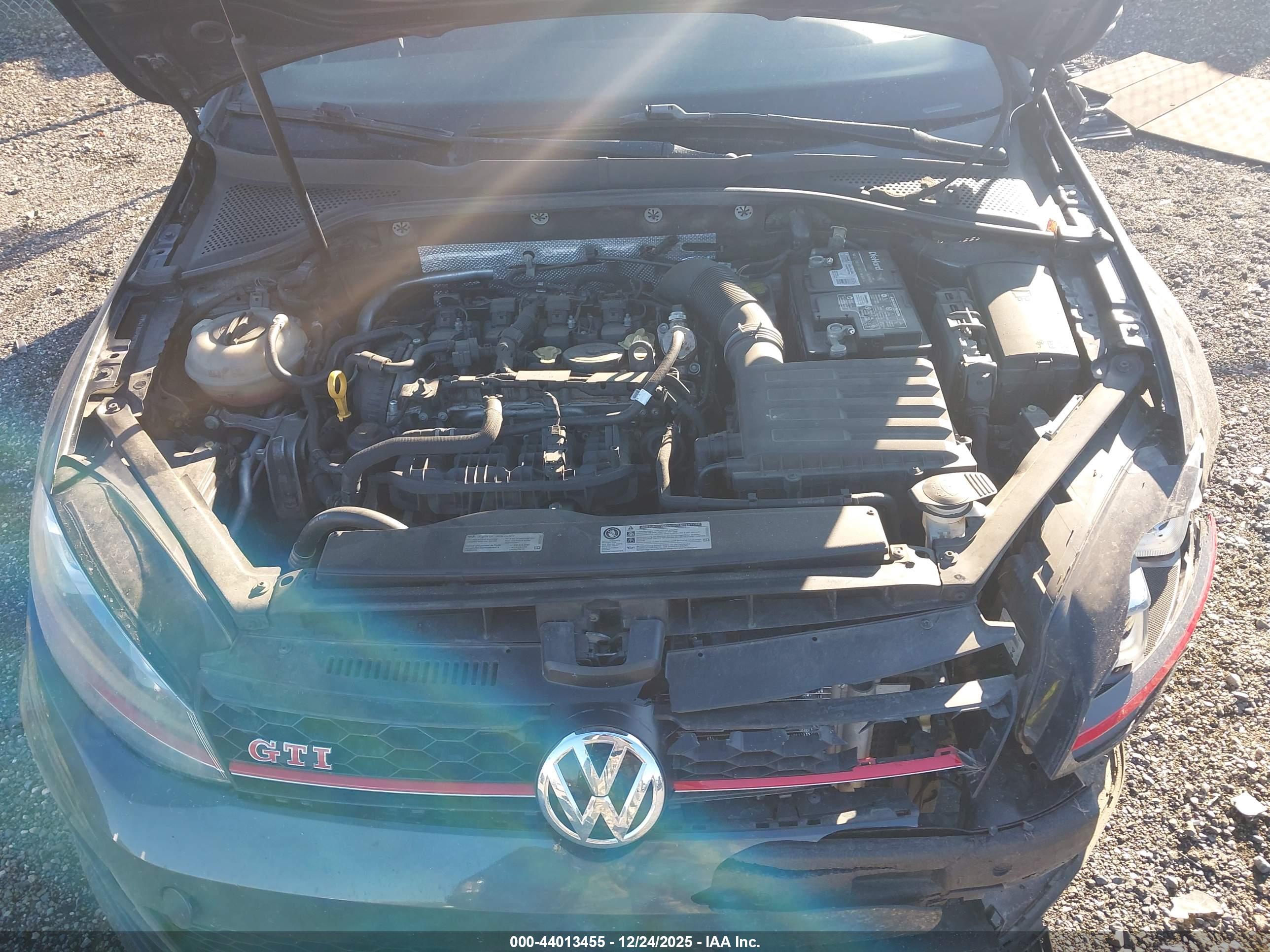 VOLKSWAGEN GOLF image 10