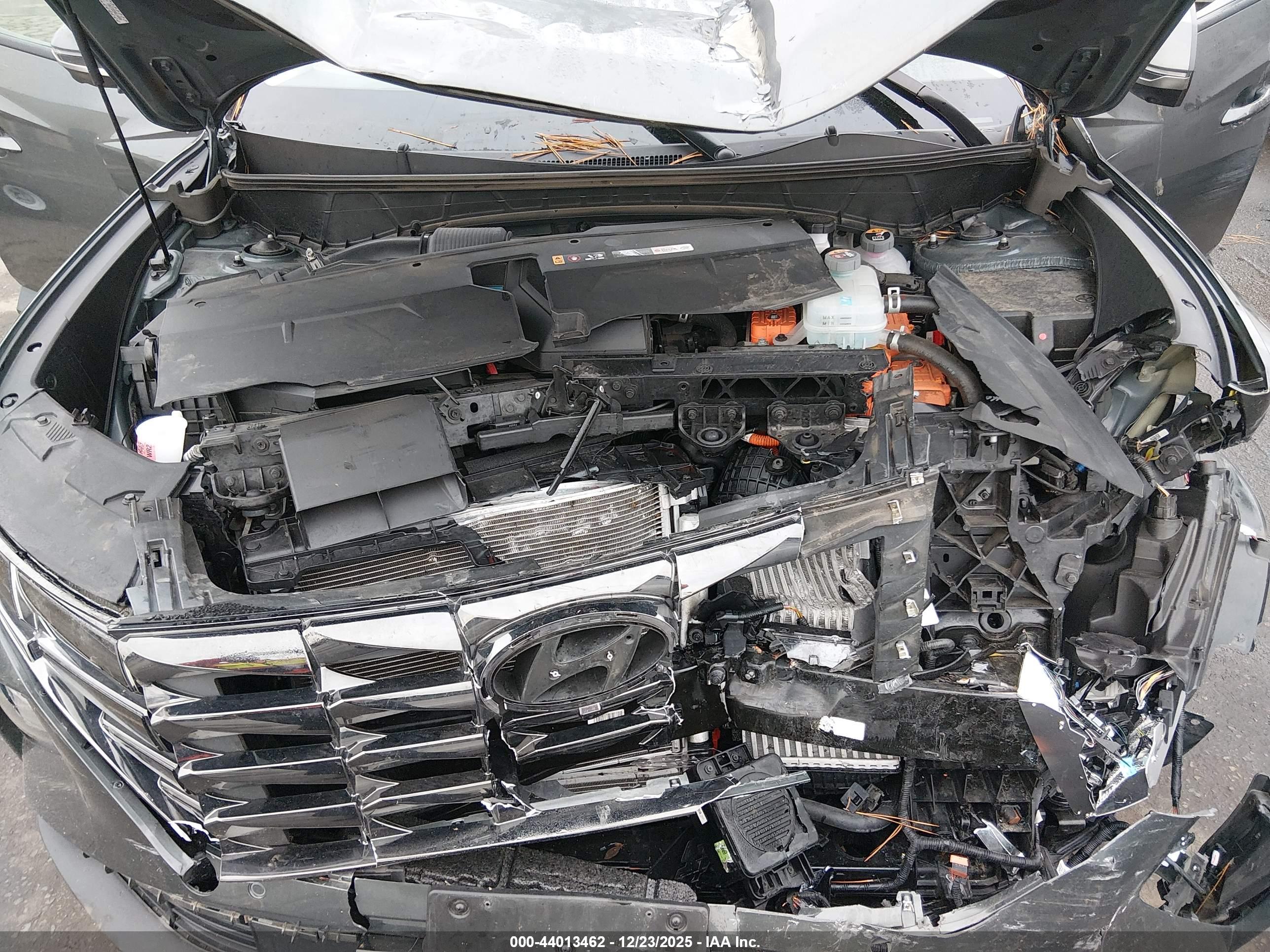 HYUNDAI TUCSON image 10