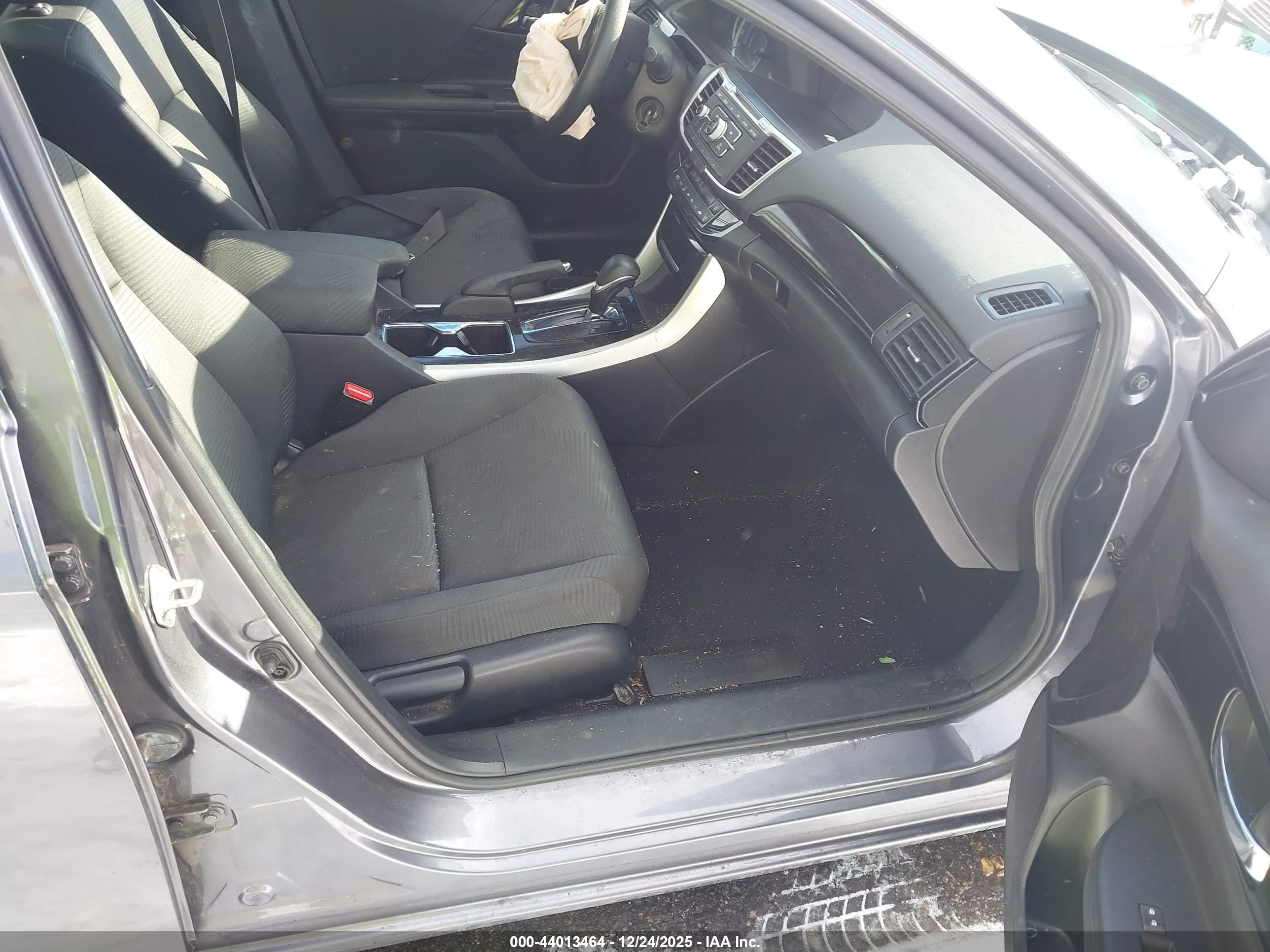 HONDA ACCORD image 5