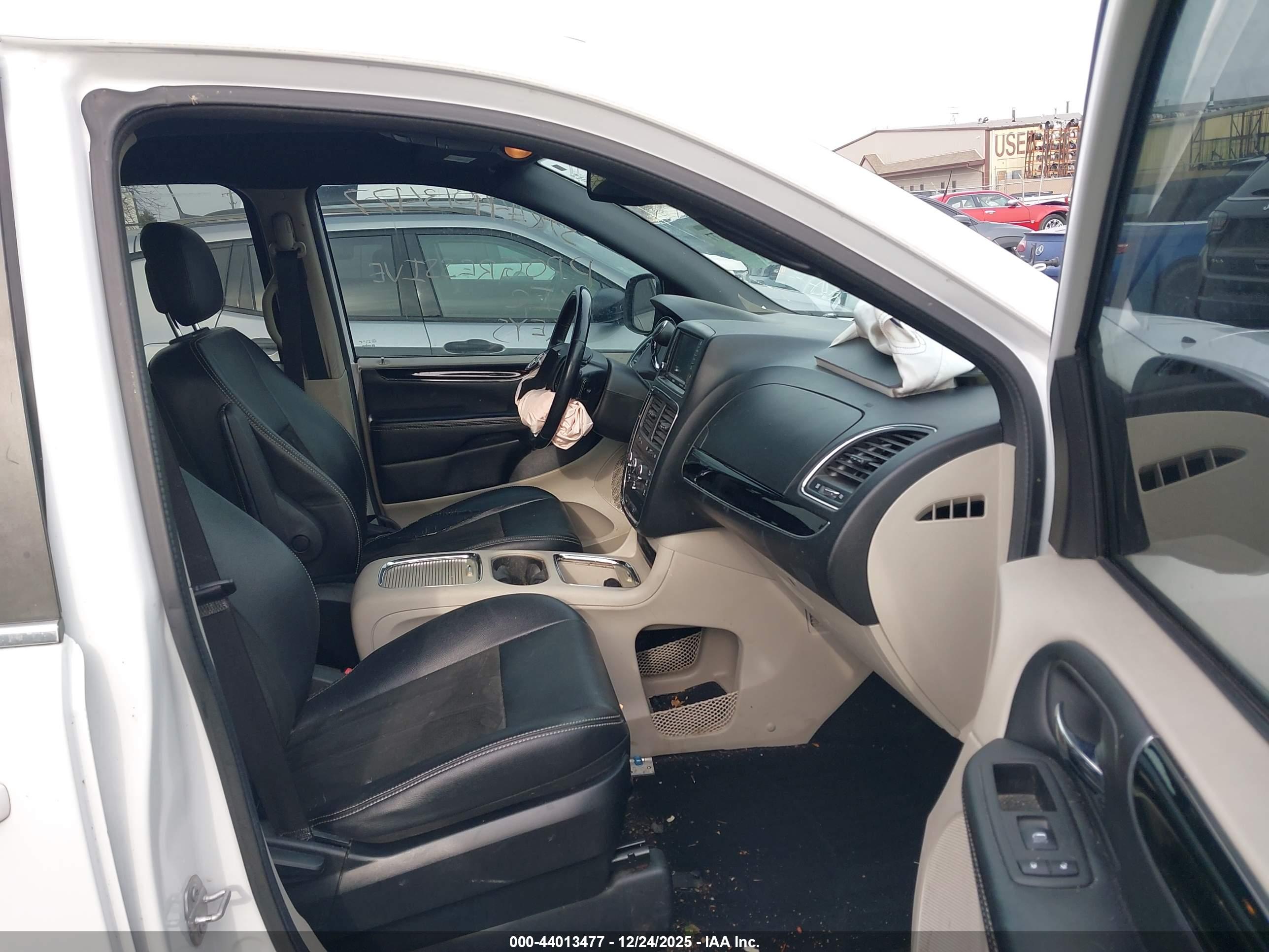 DODGE GRAND image 5