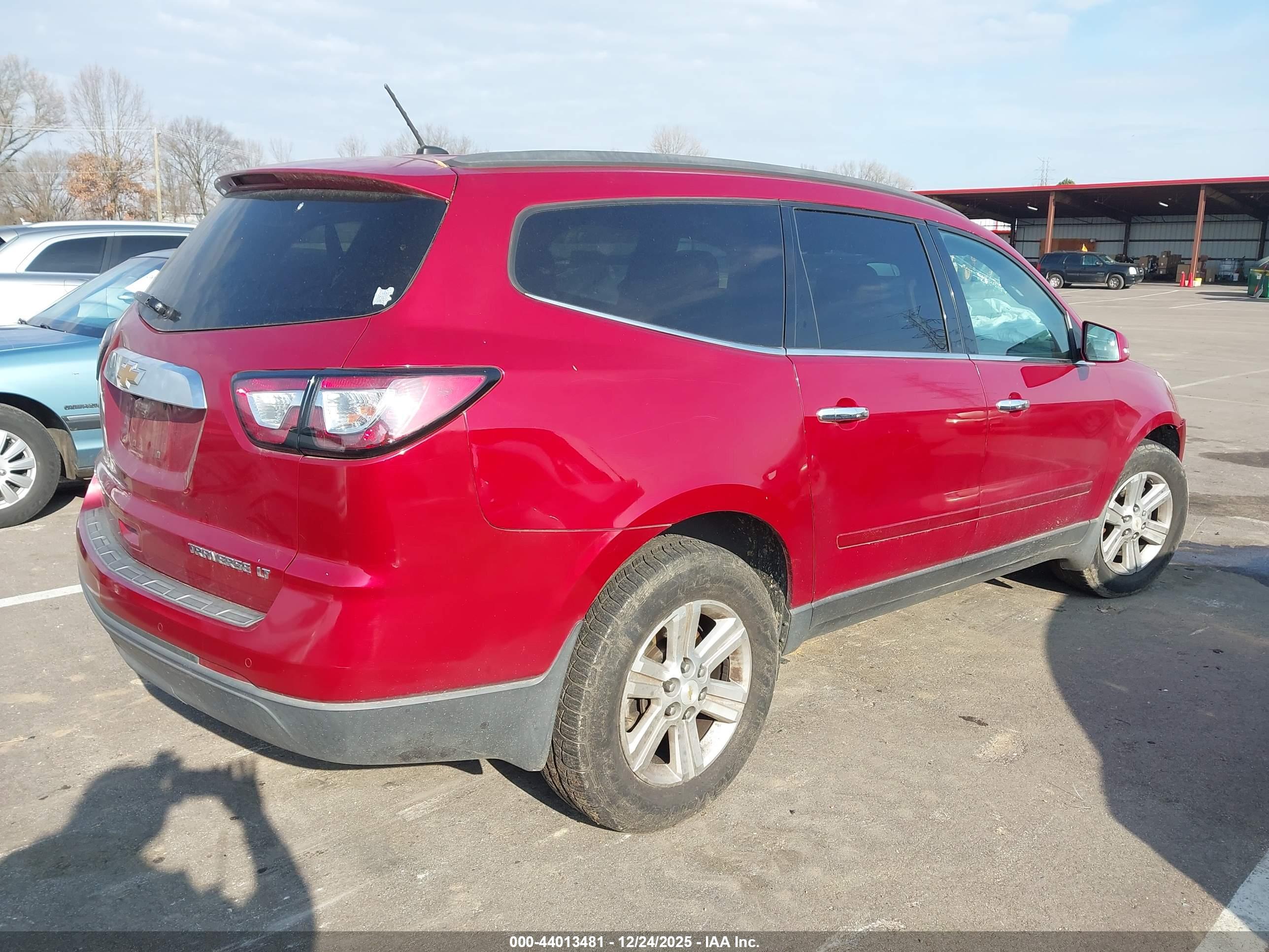 CHEVROLET TRAVERSE image 4