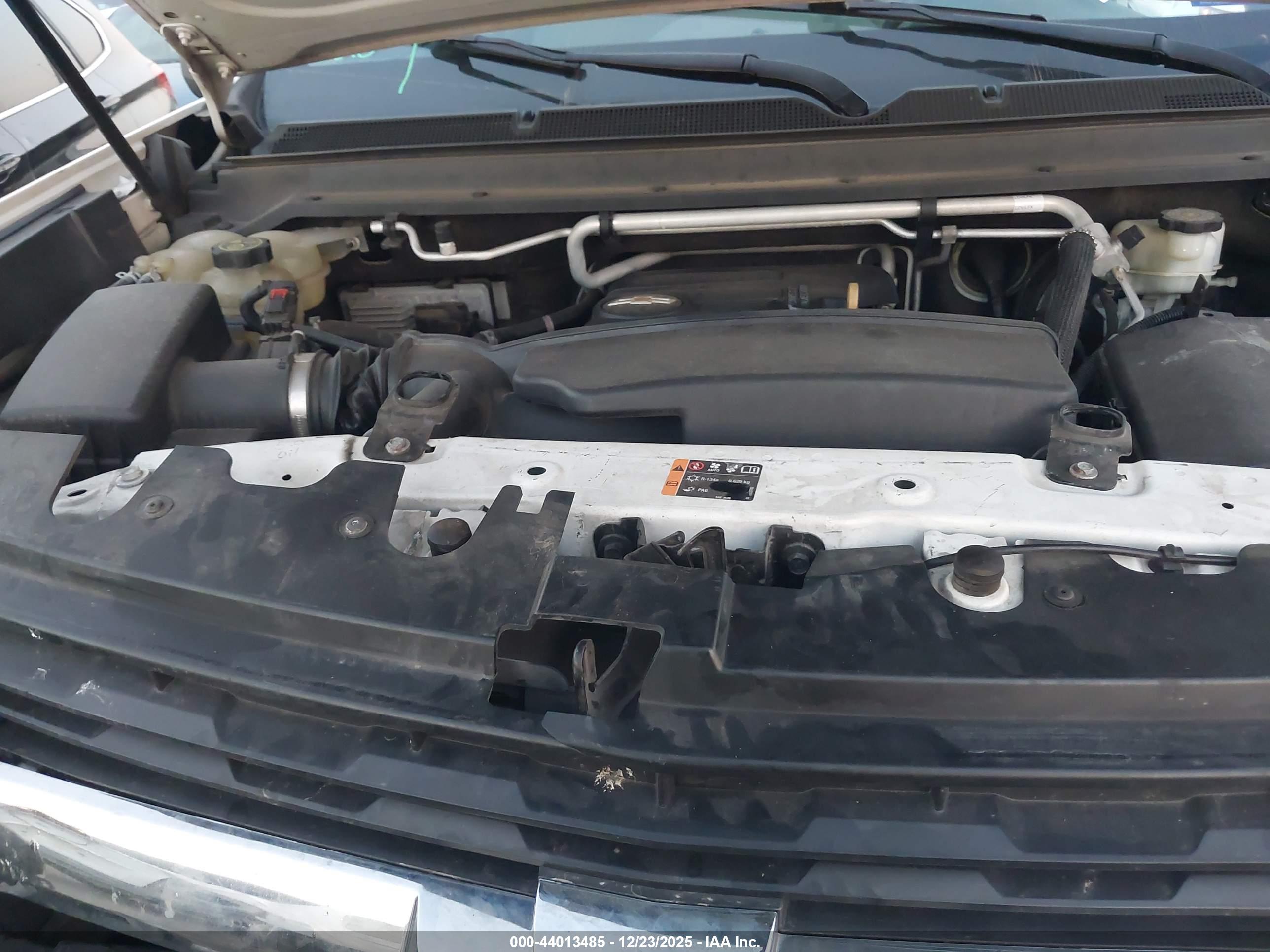 CHEVROLET COLORADO image 10