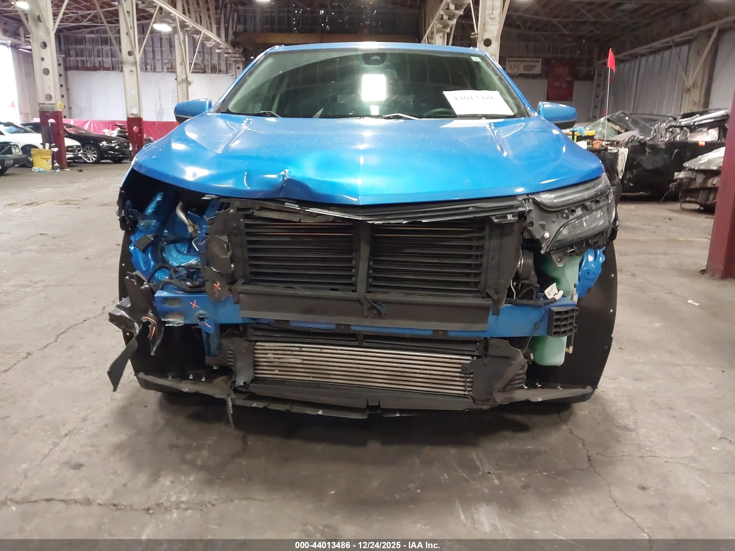 CHEVROLET EQUINOX image 6