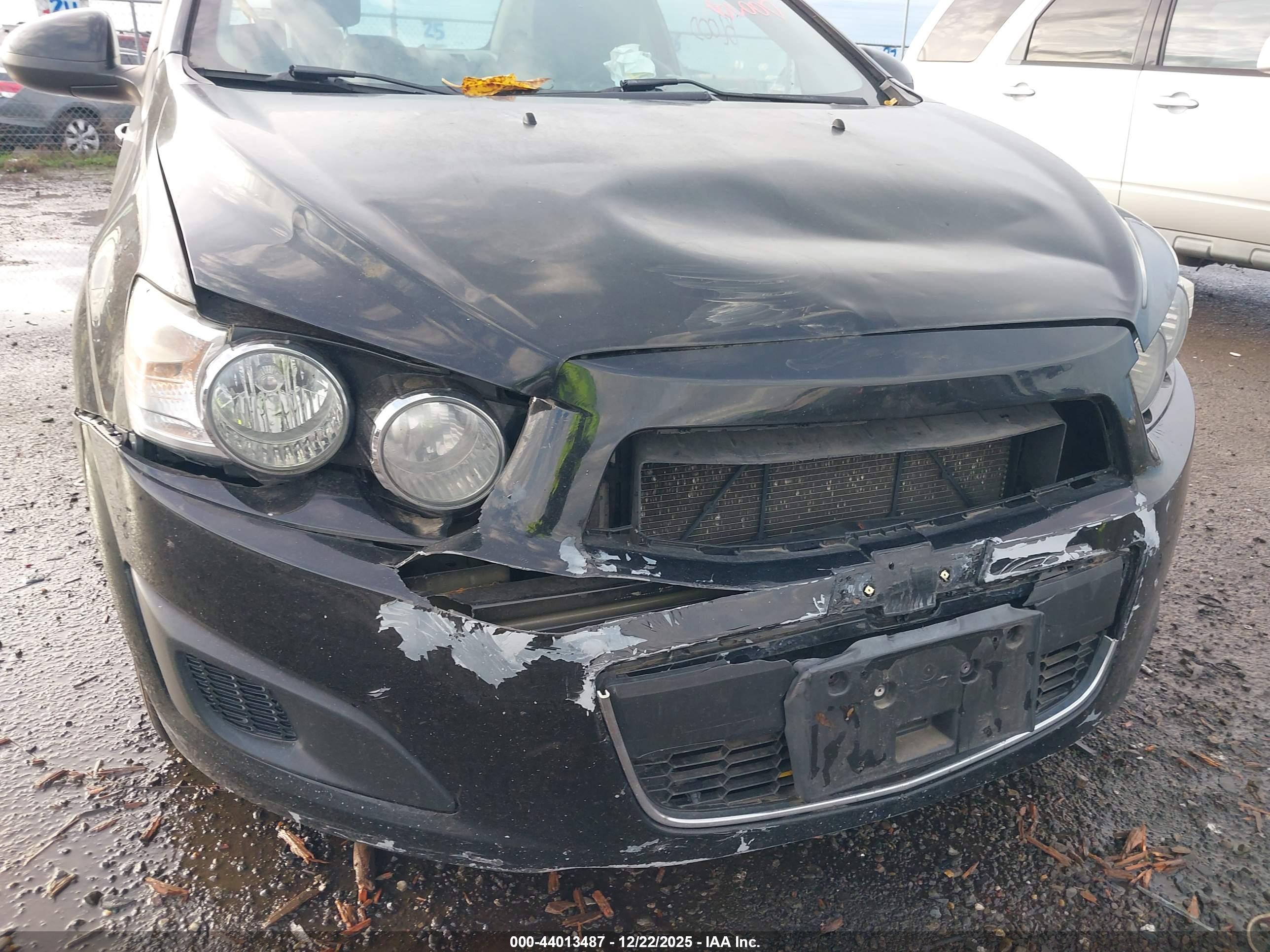 CHEVROLET SONIC image 6