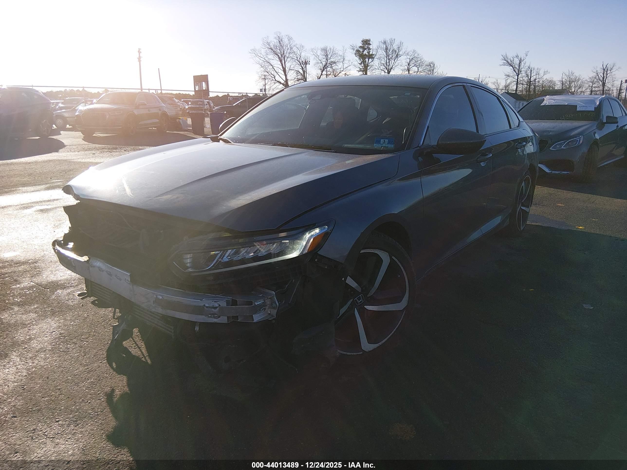 HONDA ACCORD image 2