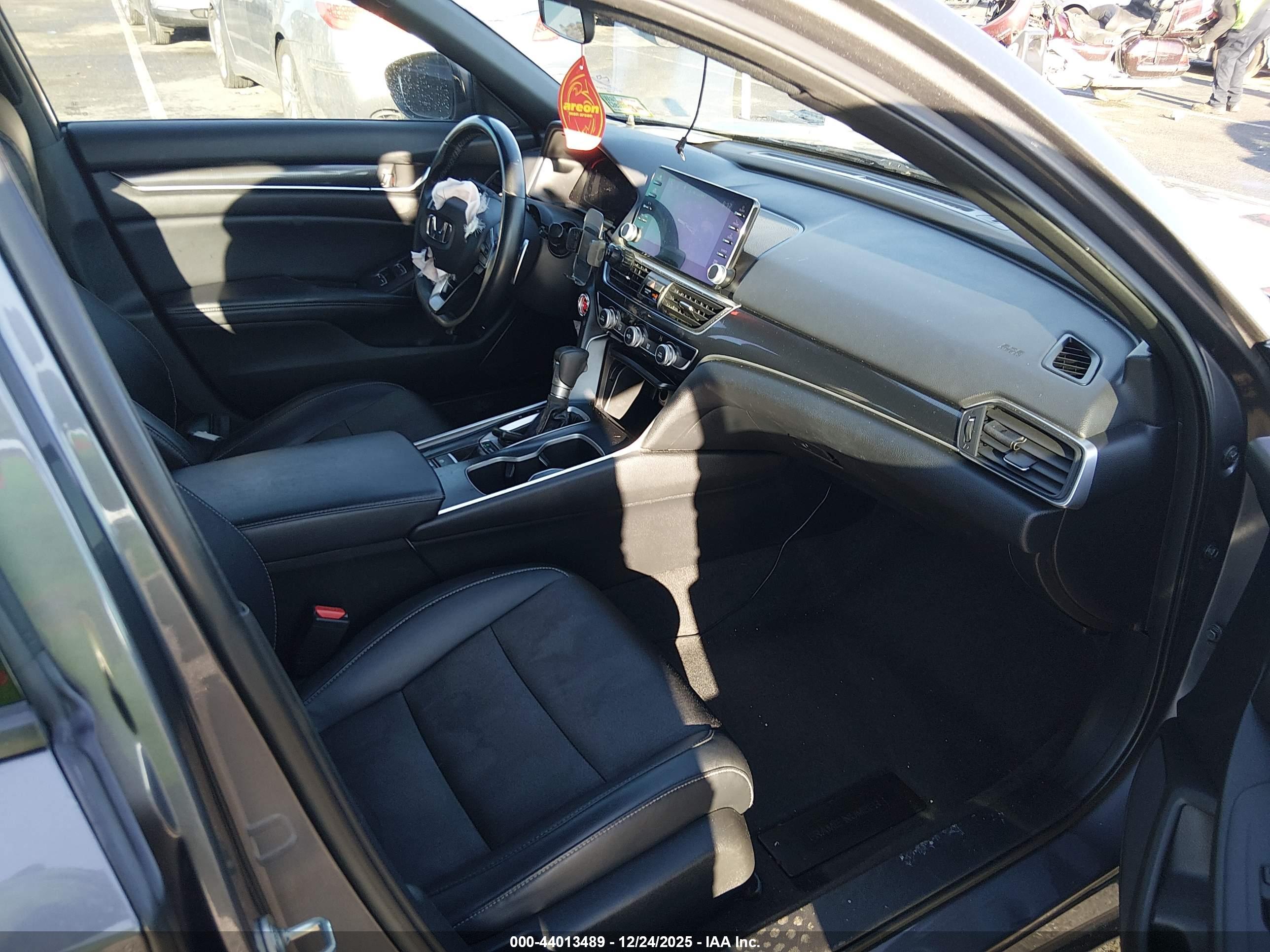 HONDA ACCORD image 5