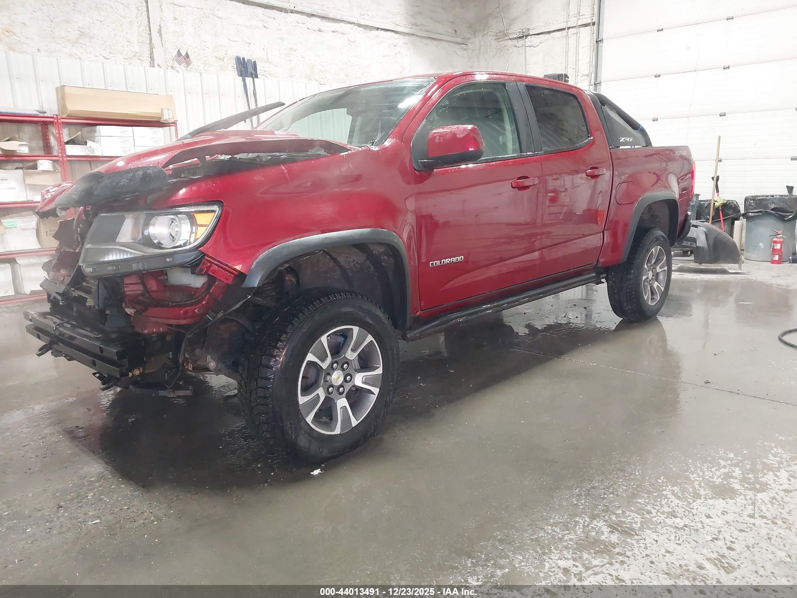 CHEVROLET COLORADO image 2