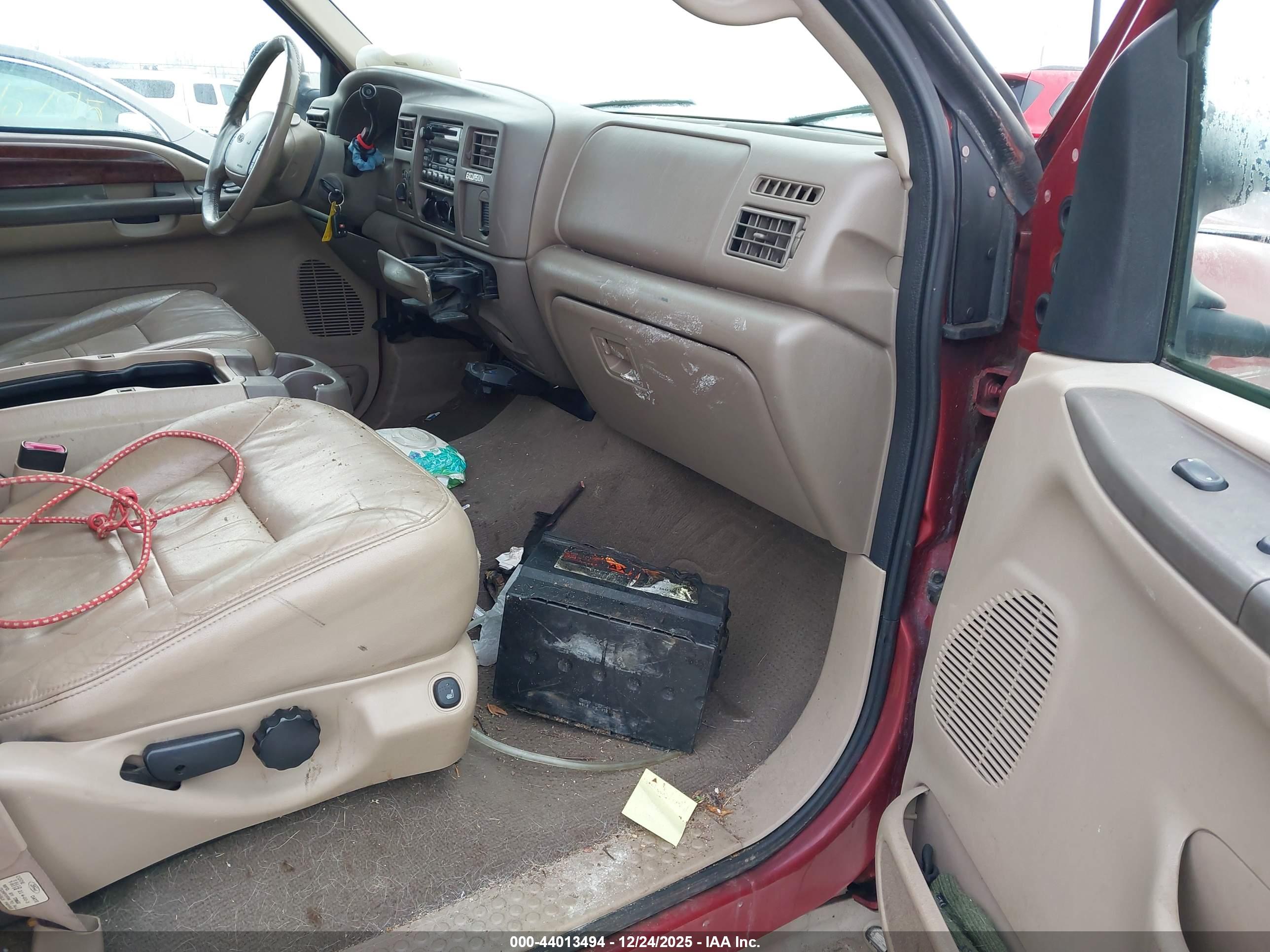 FORD EXCURSION image 5
