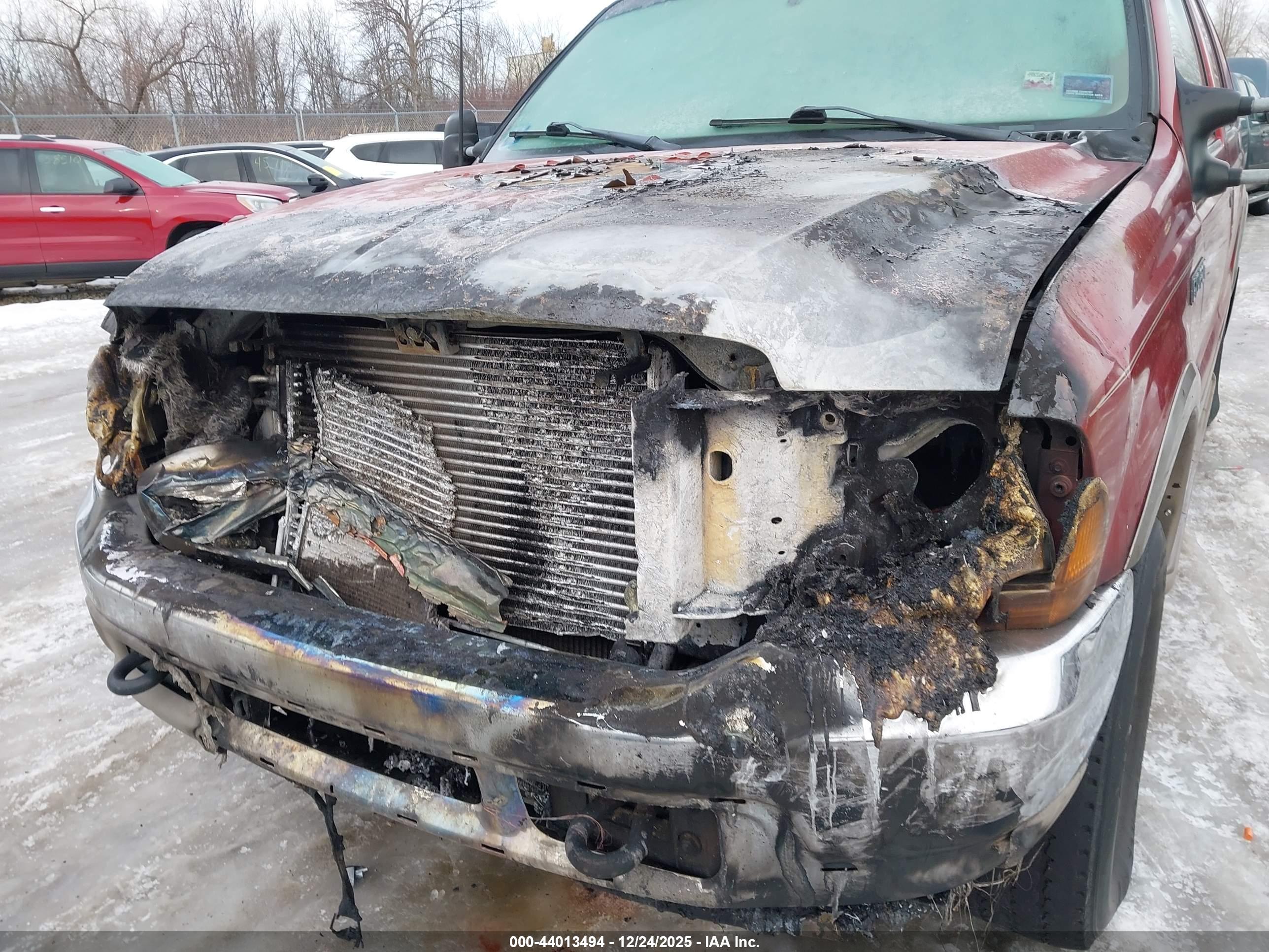 FORD EXCURSION image 6