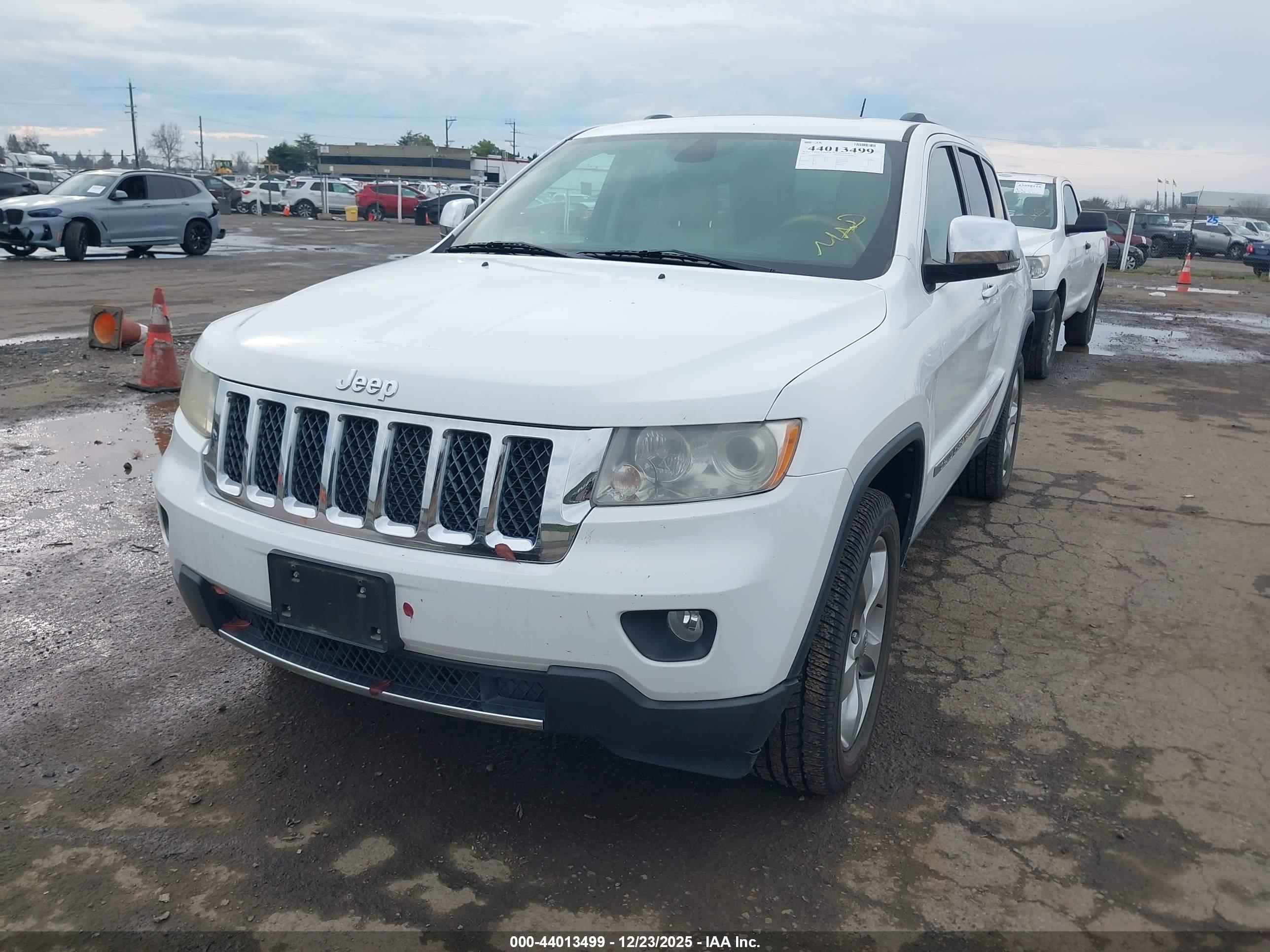 JEEP GRAND image 2