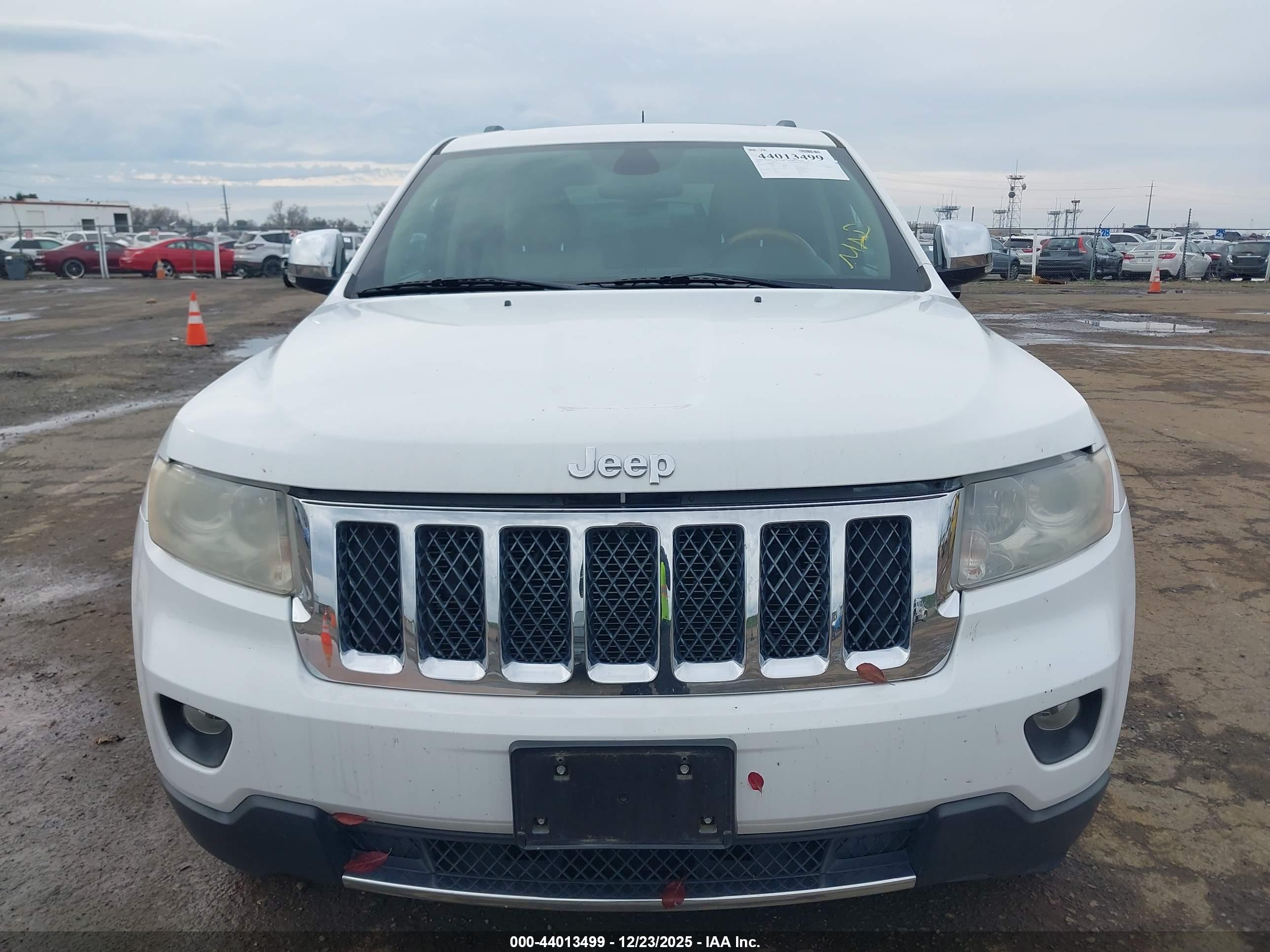JEEP GRAND image 6