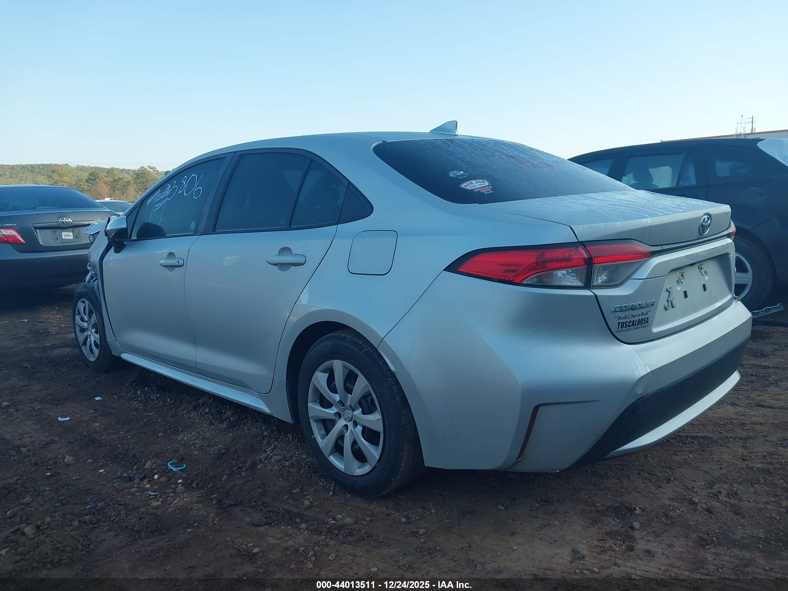 TOYOTA COROLLA image 3