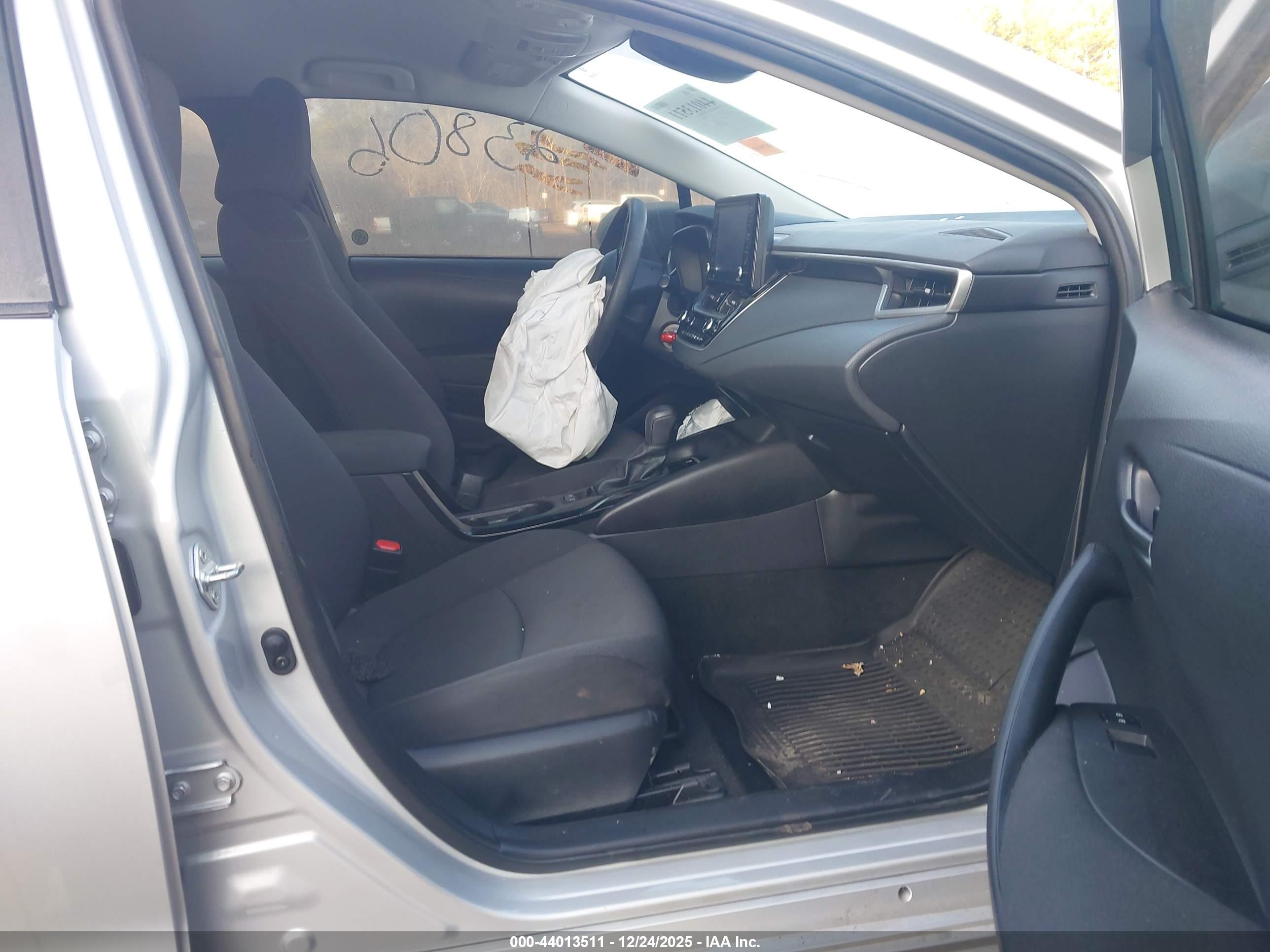 TOYOTA COROLLA image 5