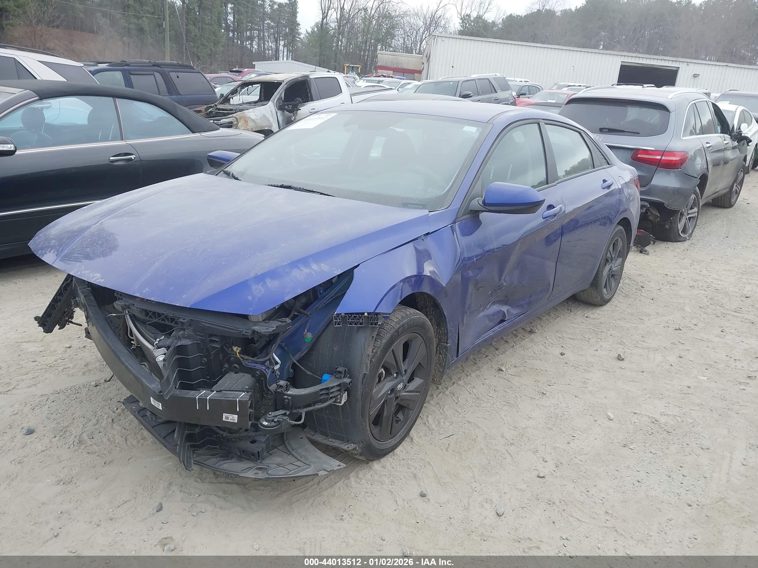 HYUNDAI ELANTRA image 2