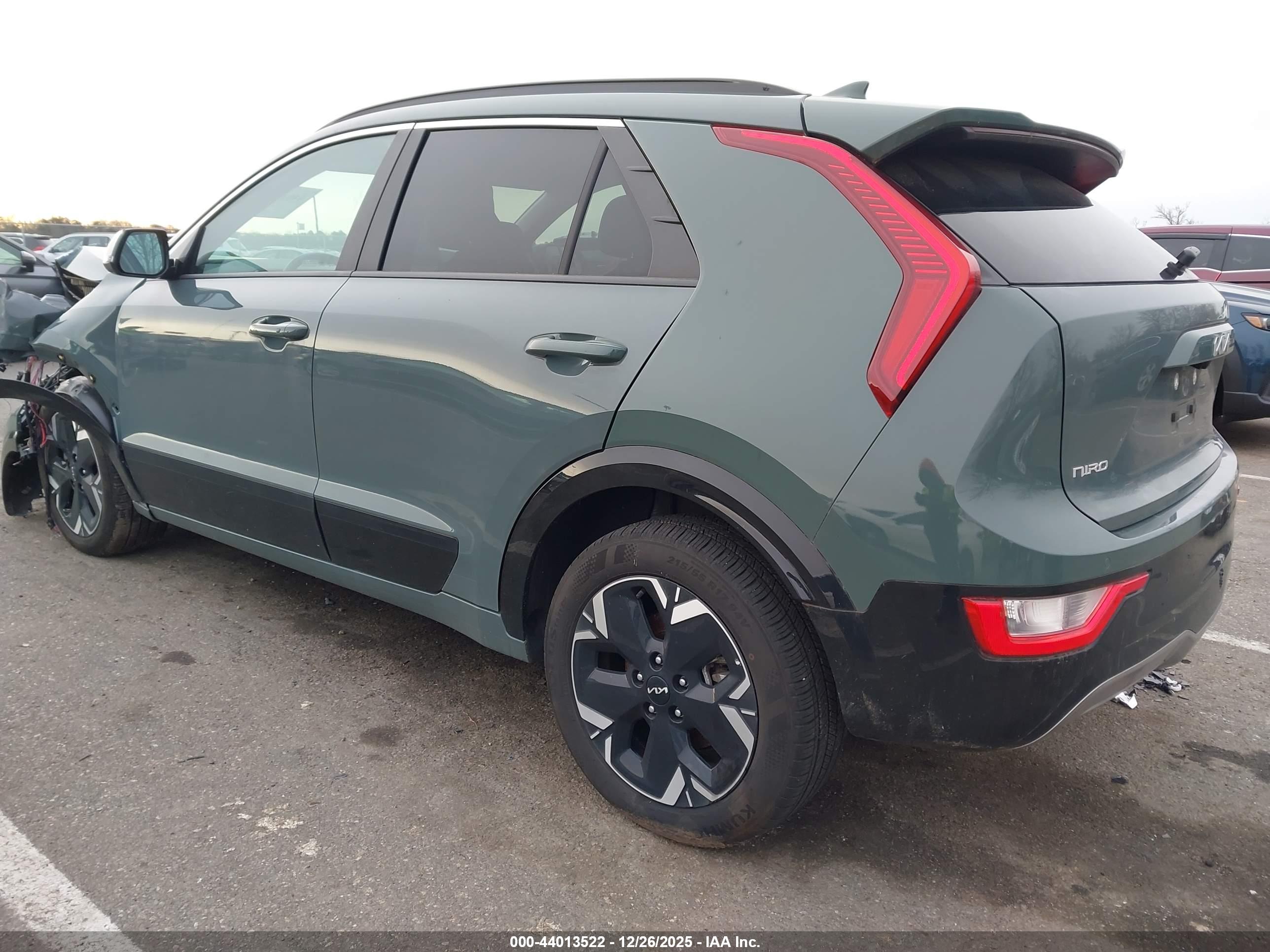 KIA NIRO image 3