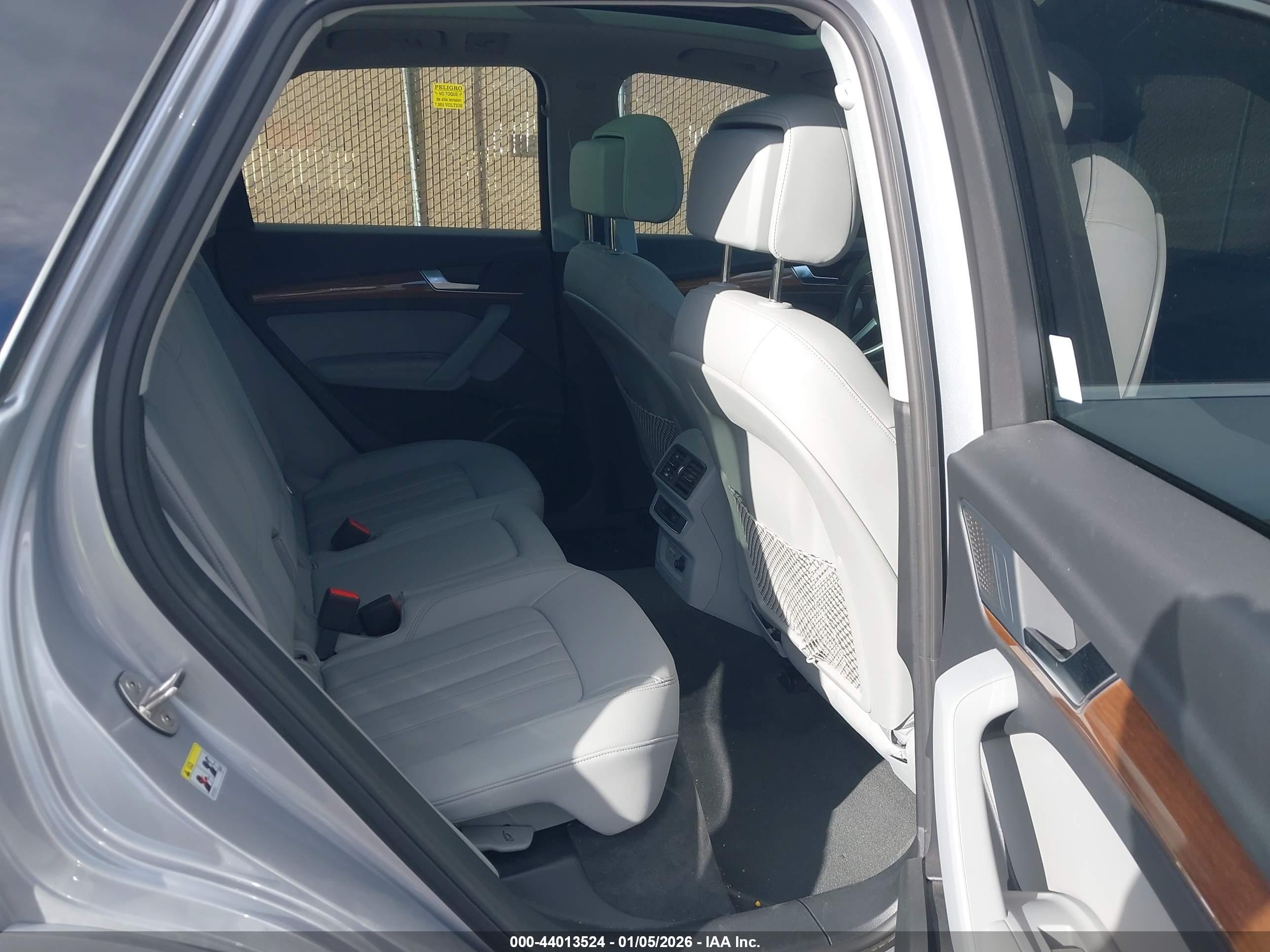 AUDI Q5 image 8