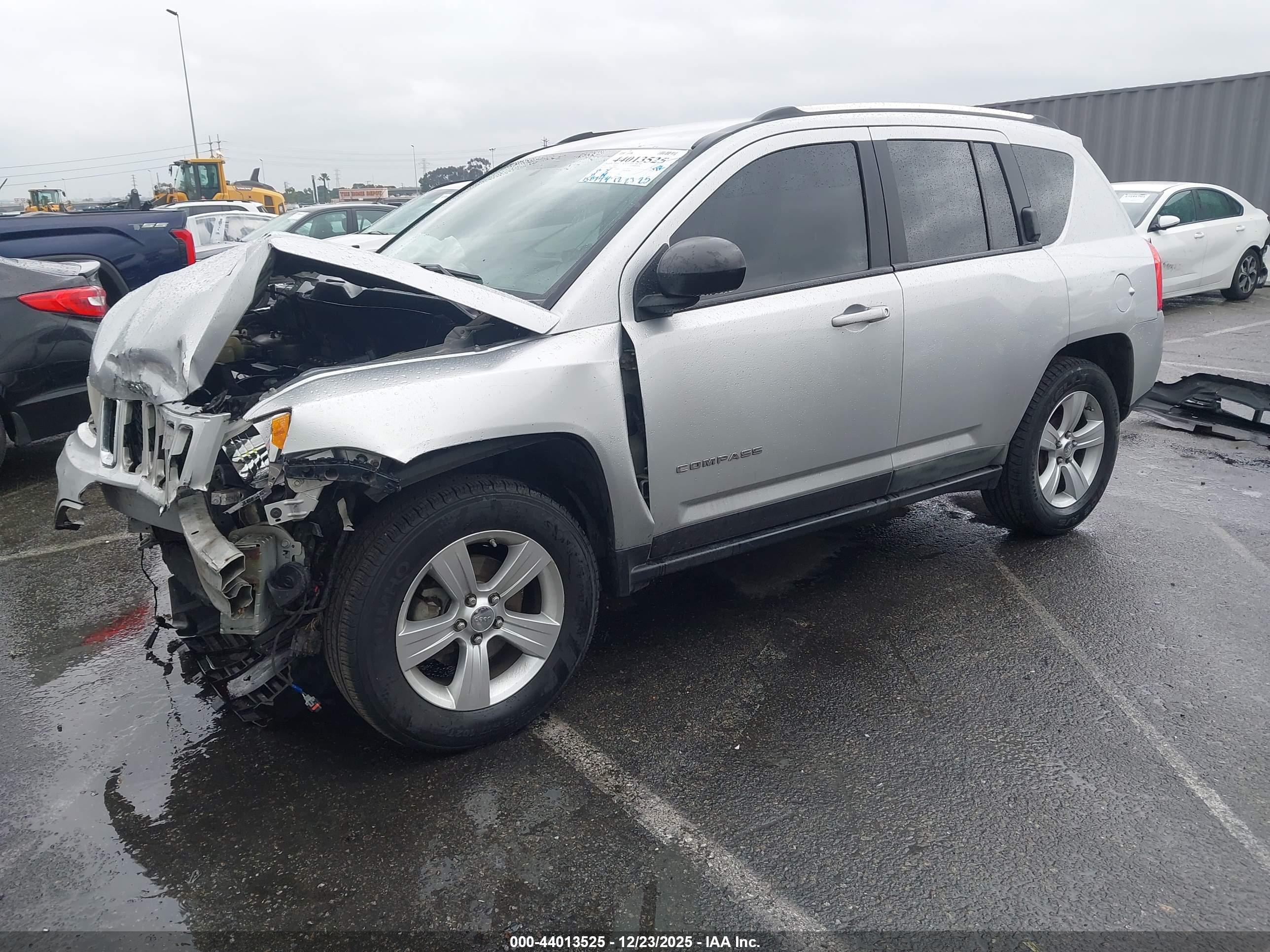 JEEP COMPASS image 2
