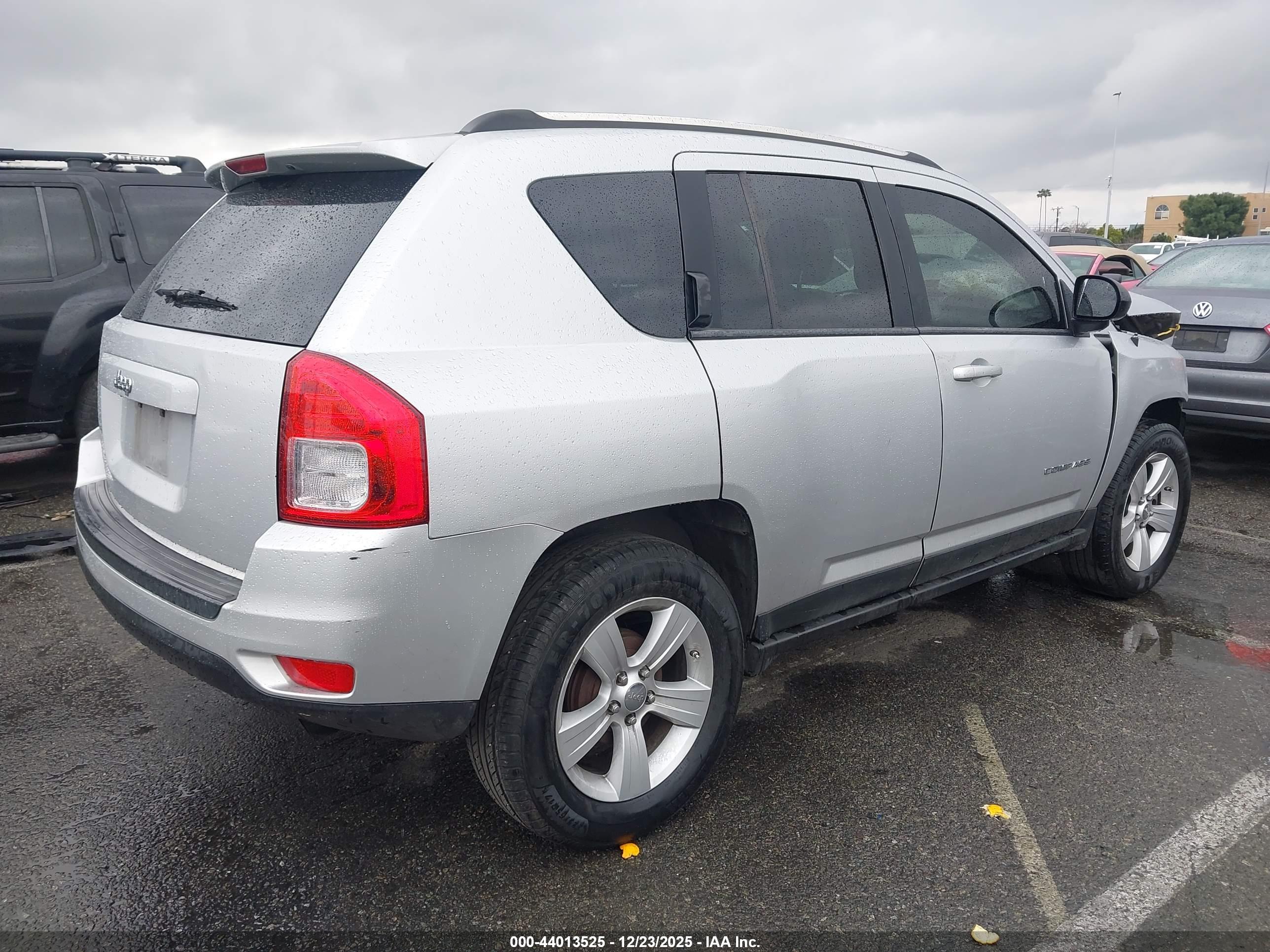 JEEP COMPASS image 4