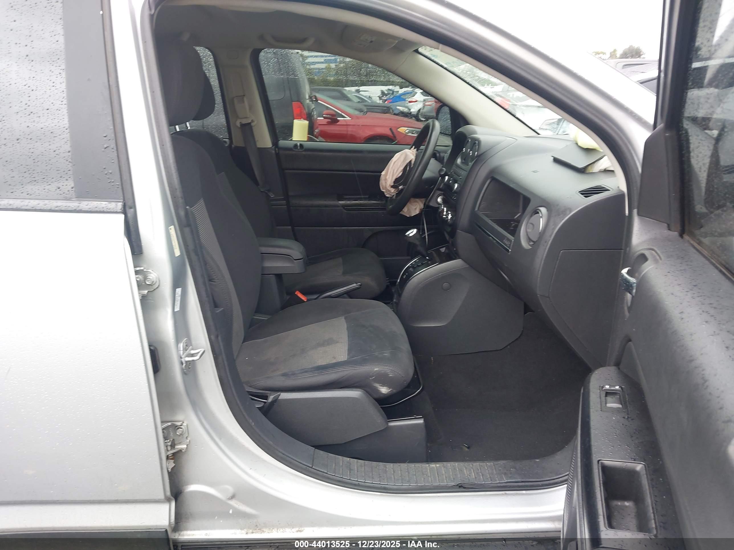 JEEP COMPASS image 5
