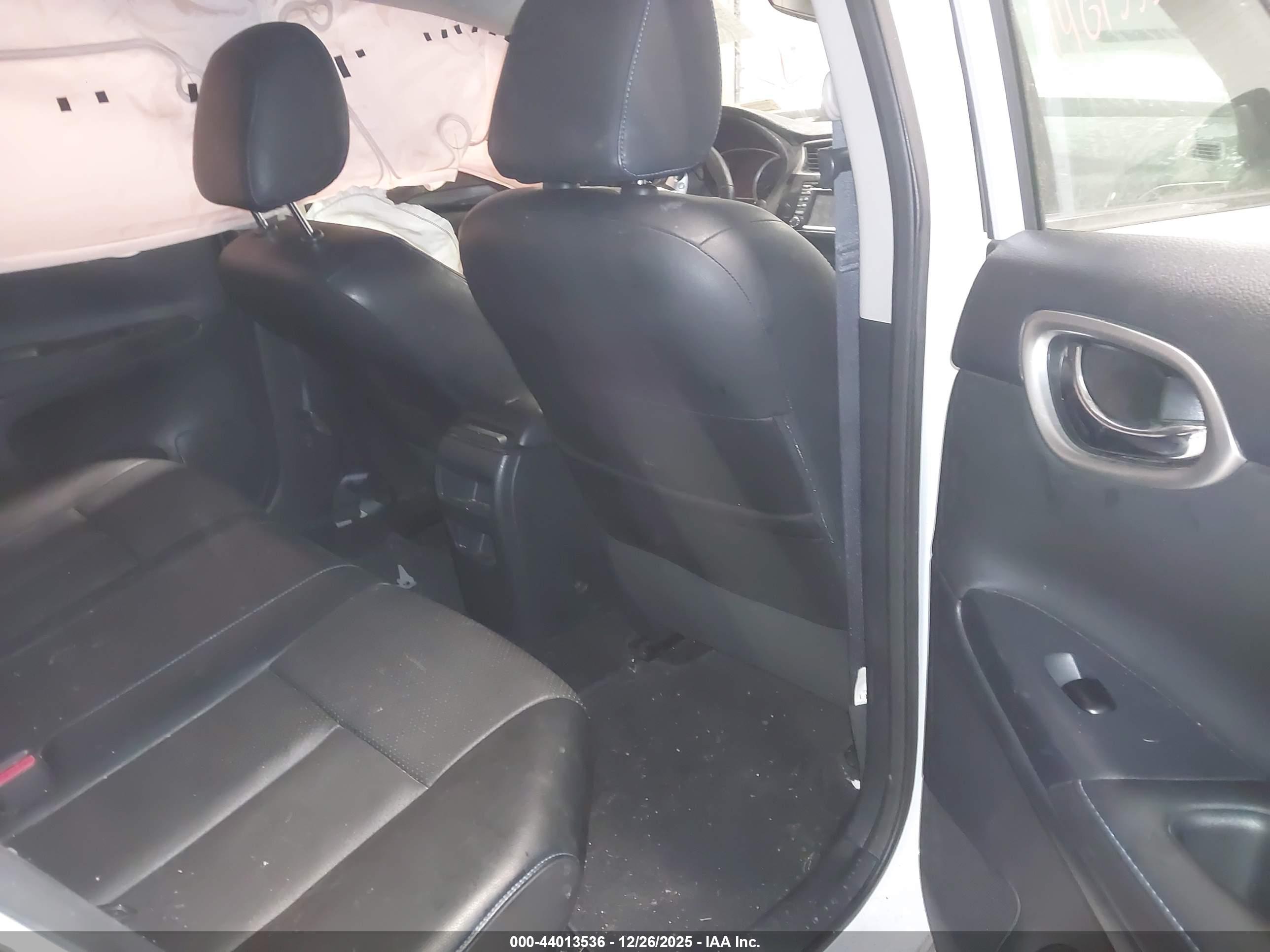 NISSAN SENTRA image 8